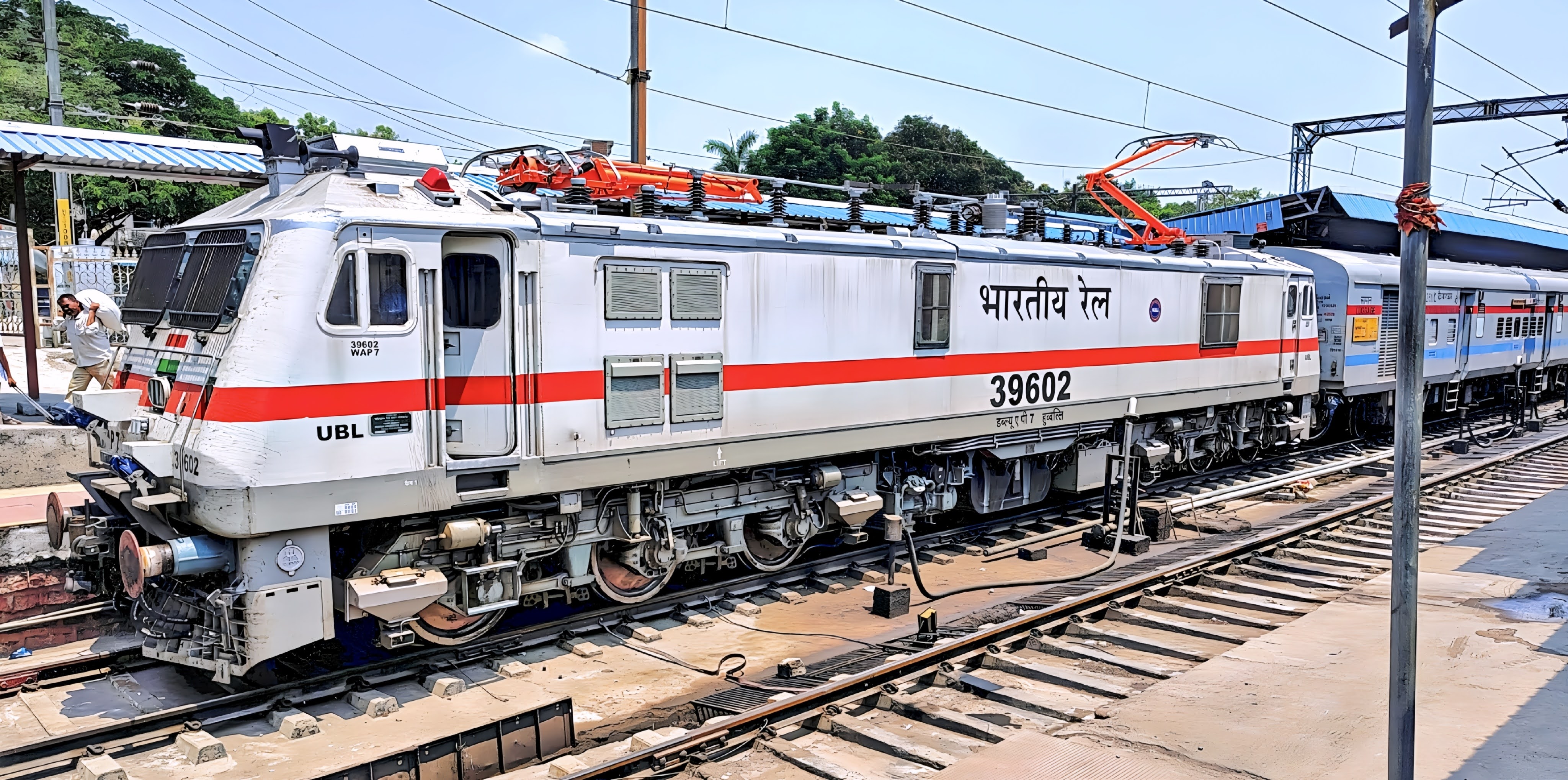 95401 N7 / Mumbai CSMT - Kasara Fast Local photo 7