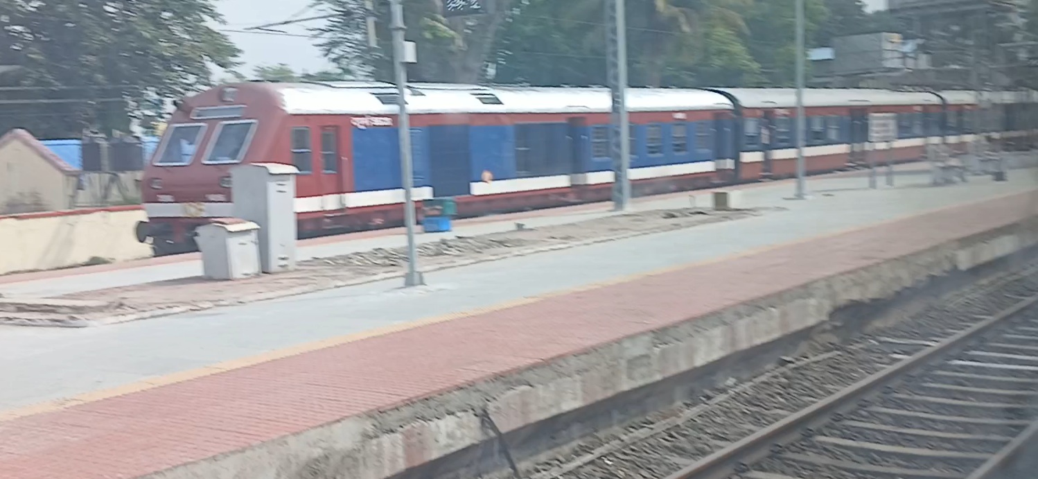 63365 Rajgir - Bakhtiyarpur MEMU photo 6