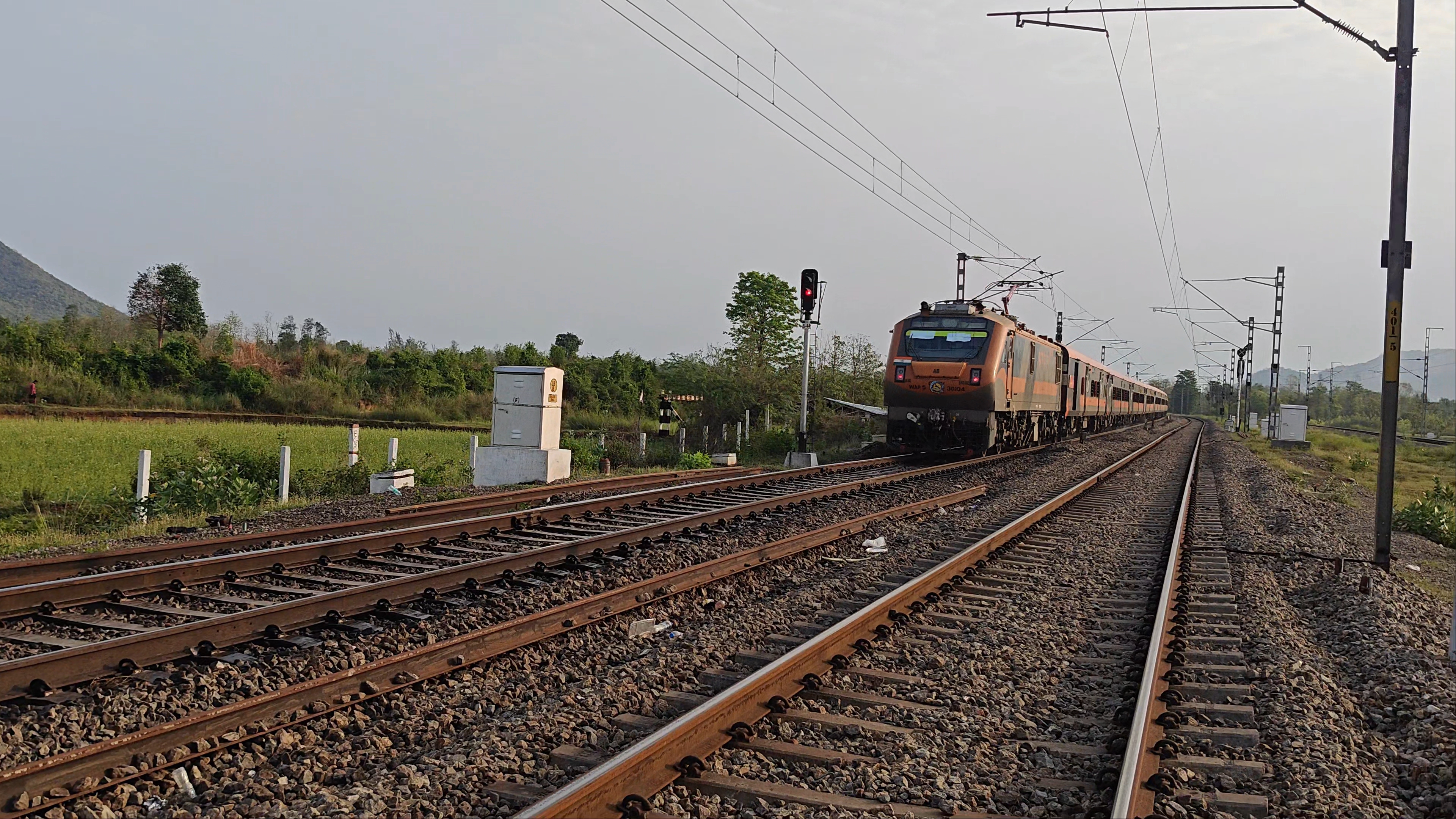 19021 Udhna - Brahmapur Amrit Bharat Express photo 11
