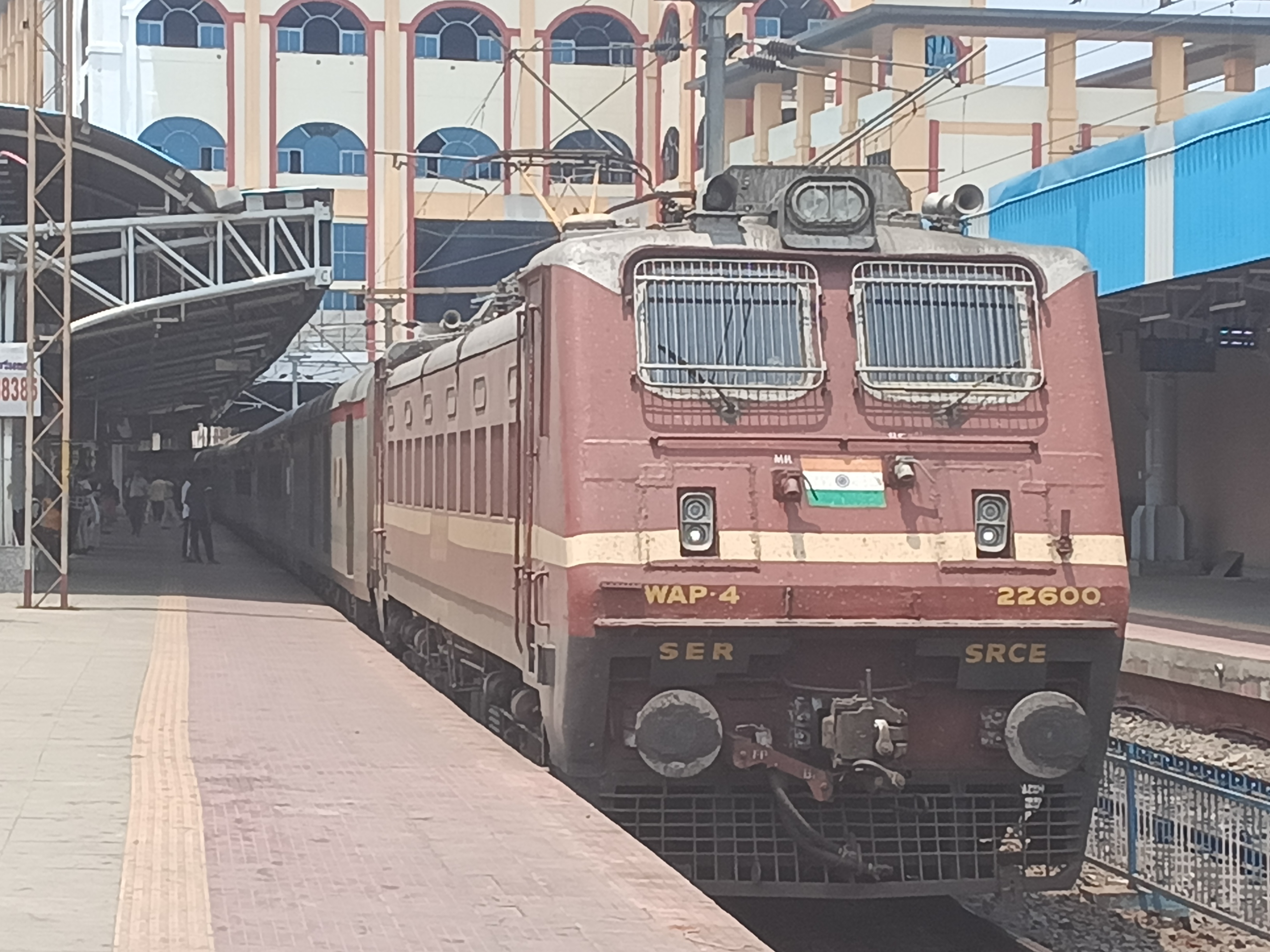31617 Sealdah - Ranaghat Local photo 5