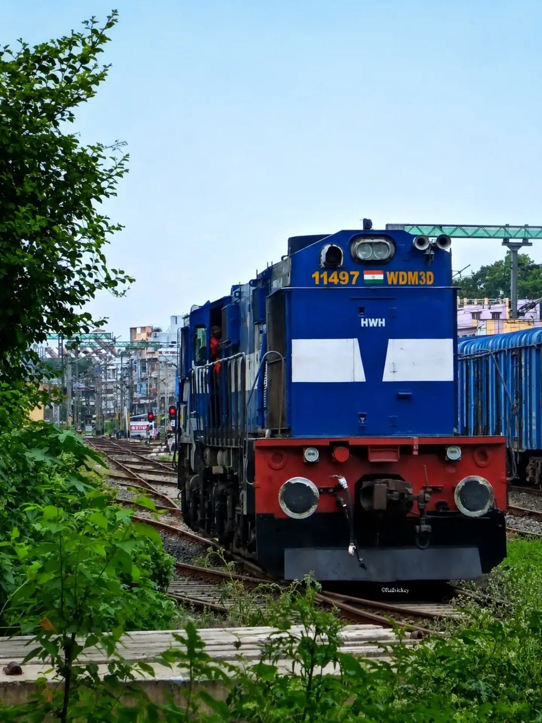 15561 Darbhanga - Gomti Nagar Amrit Bharat Express photo 4