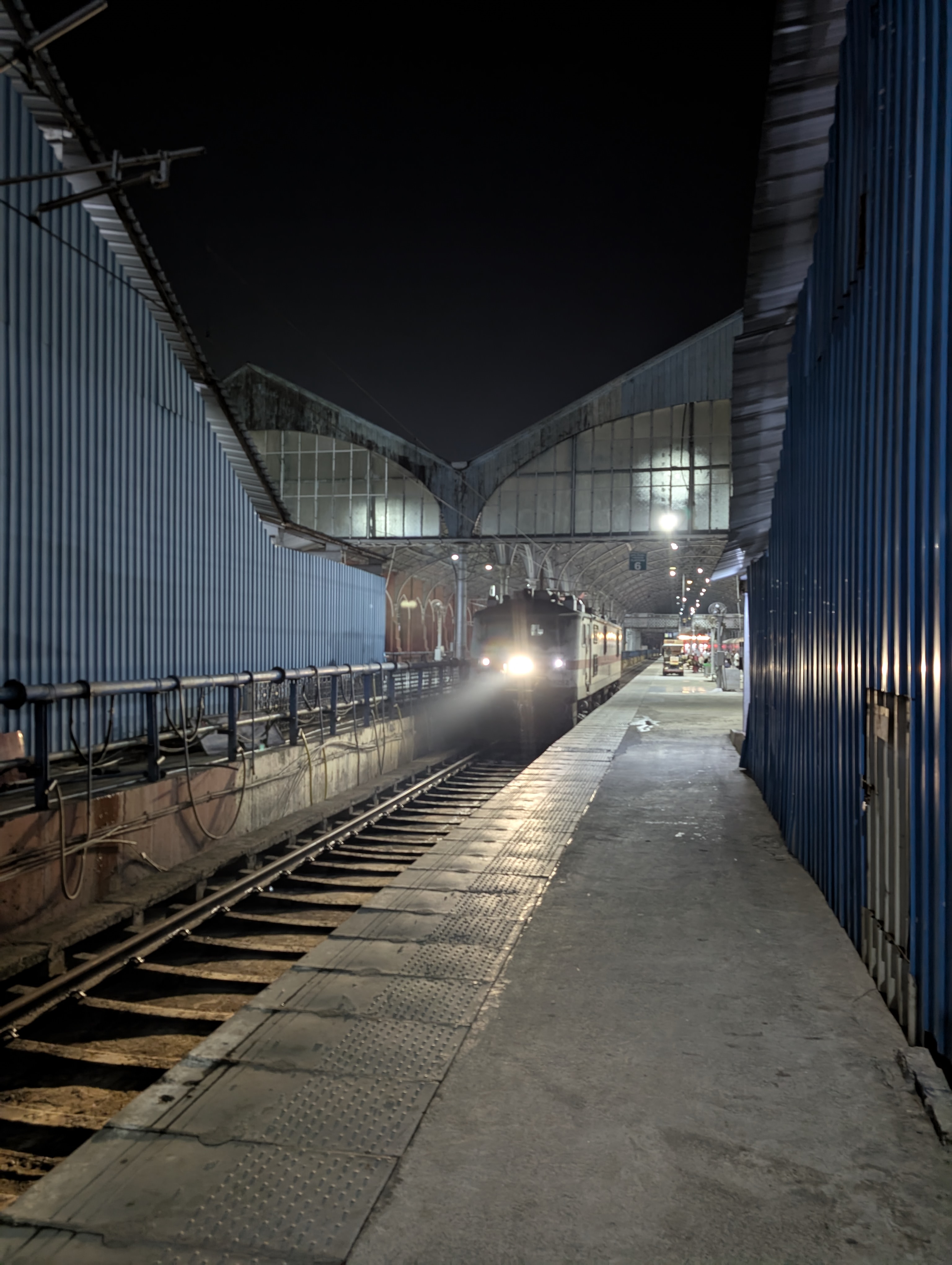 75727 Guwahati - Haibargaon DEMU photo 3