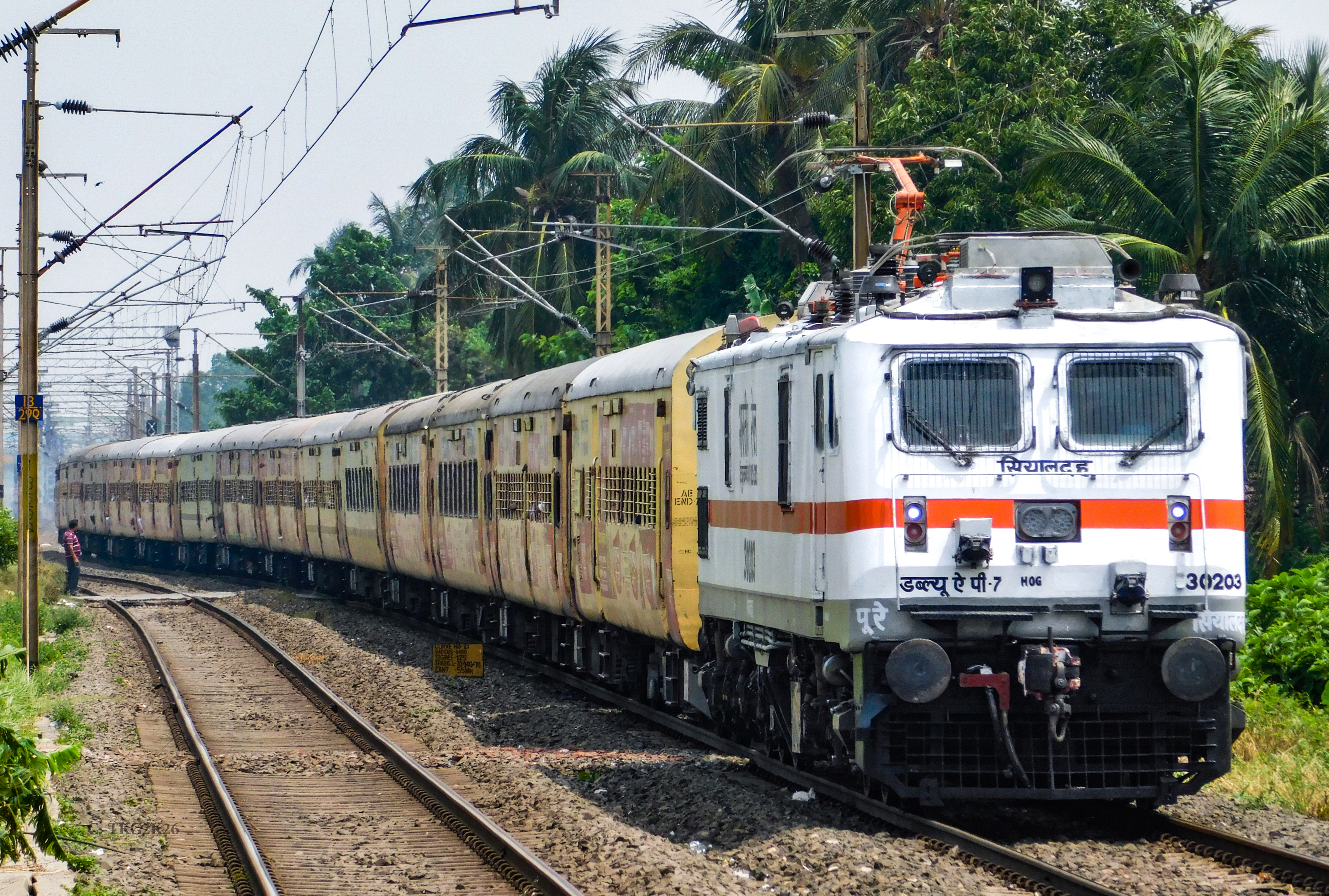 63293 Dehri On Sone - Pt. Deen Dayal Upadhyaya Jn. MEMU photo 4