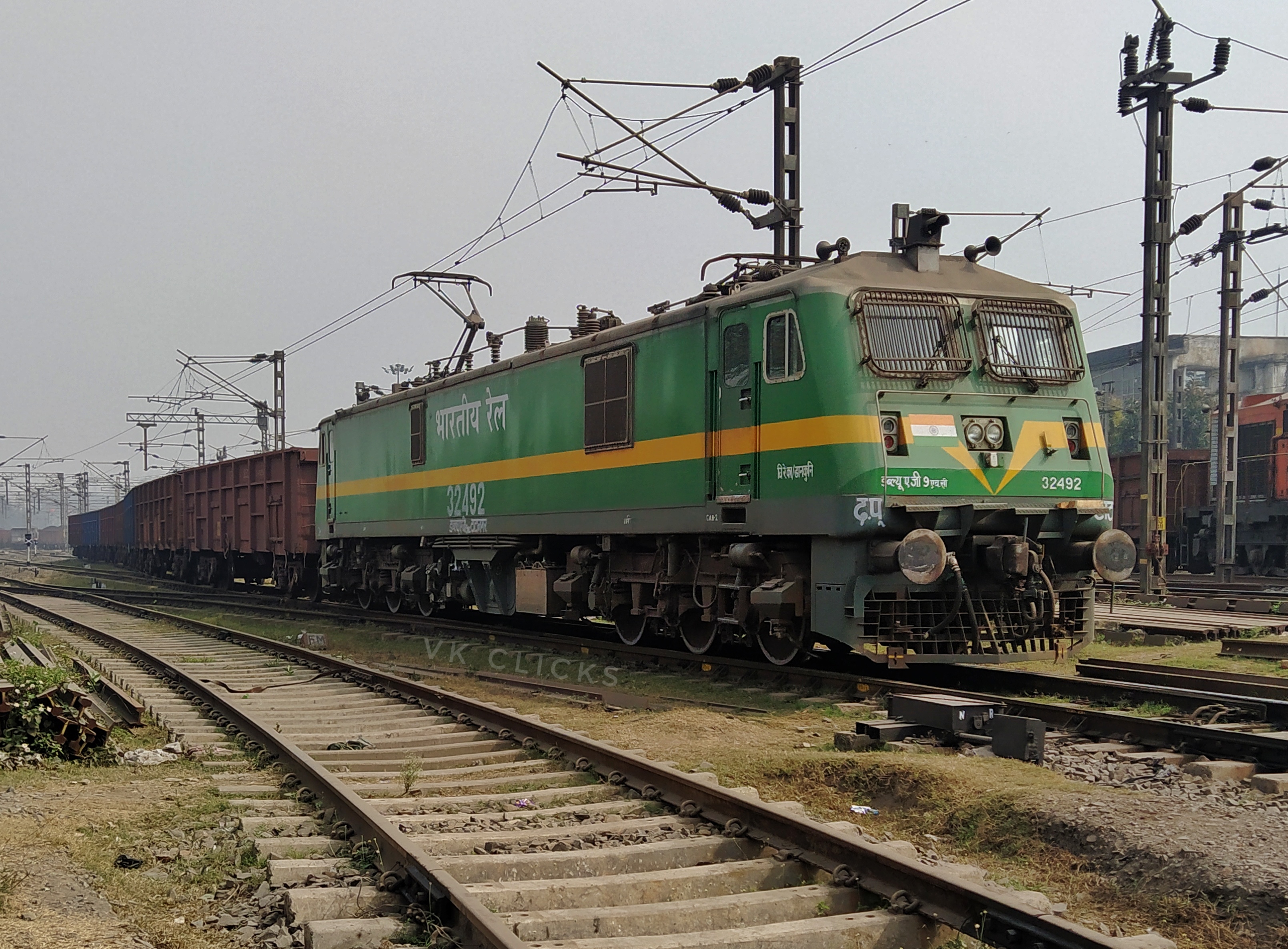 04007 Jogbani - Anand Vihar Terminal Special Fare Summer Special photo 4