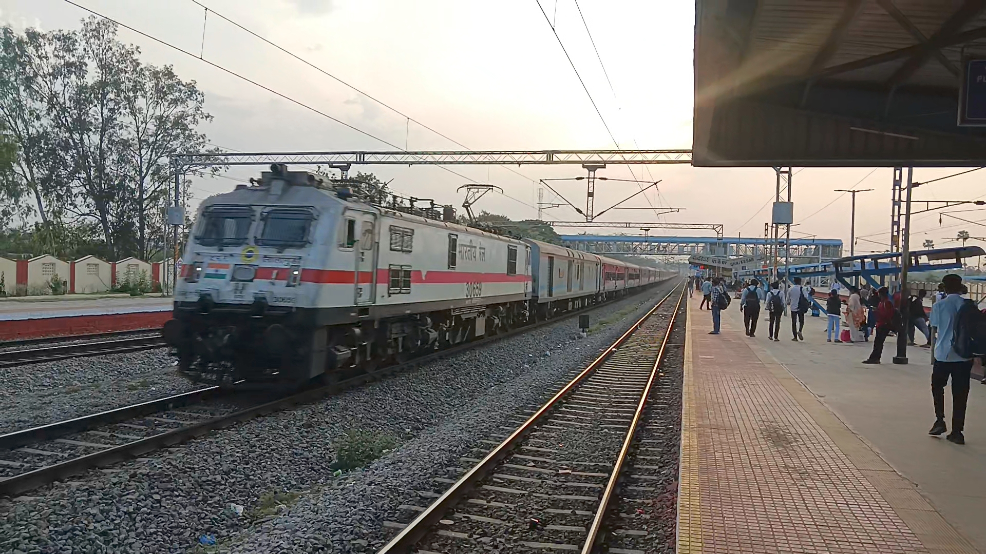 63068 Rampurhat - Barddhaman MEMU photo 4