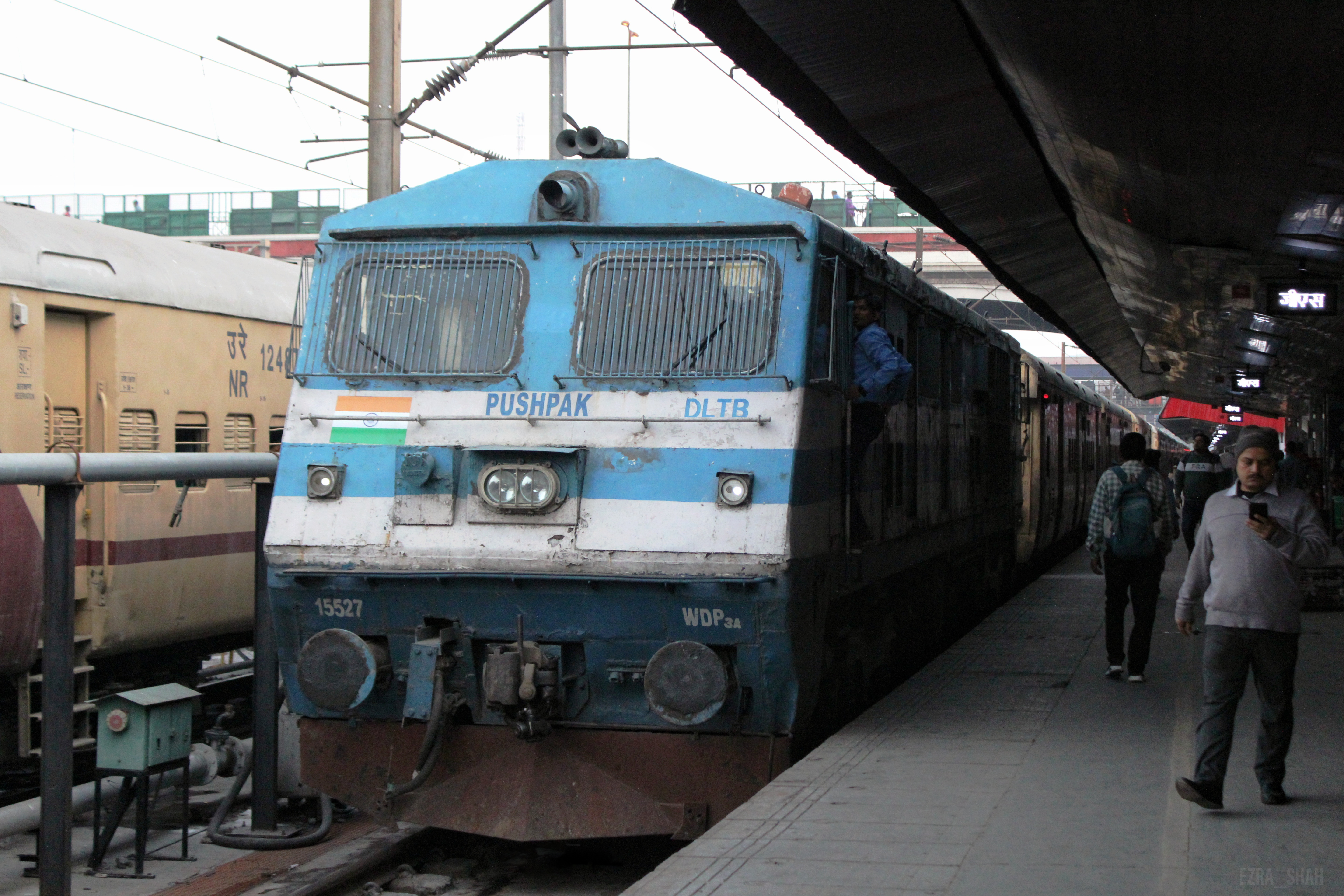 17059 Charlapalli - Tiruchanur Express (via Dhone ) photo 3
