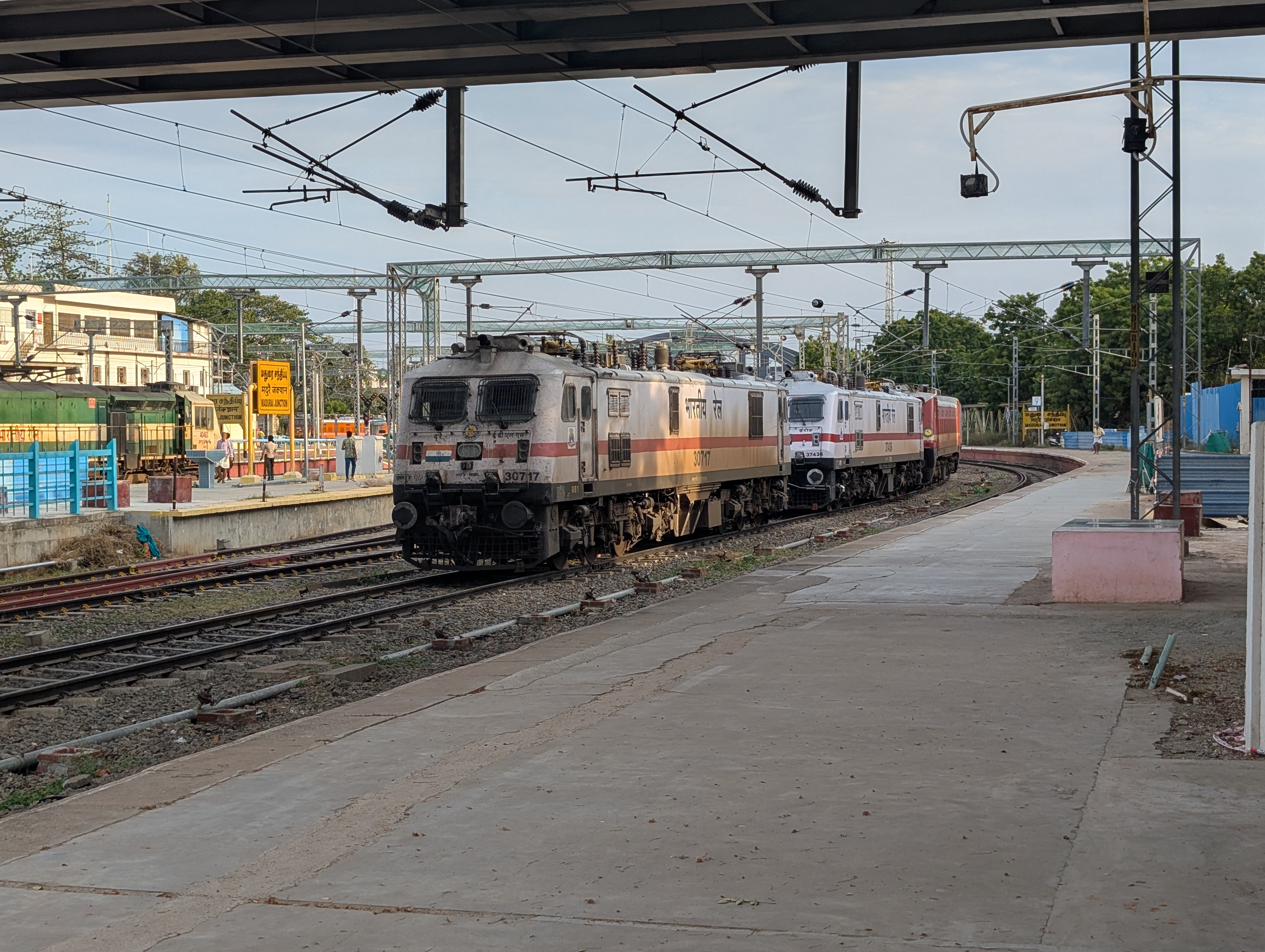 15715 Kishanganj - Ajmer Garib Nawaz Express photo 6