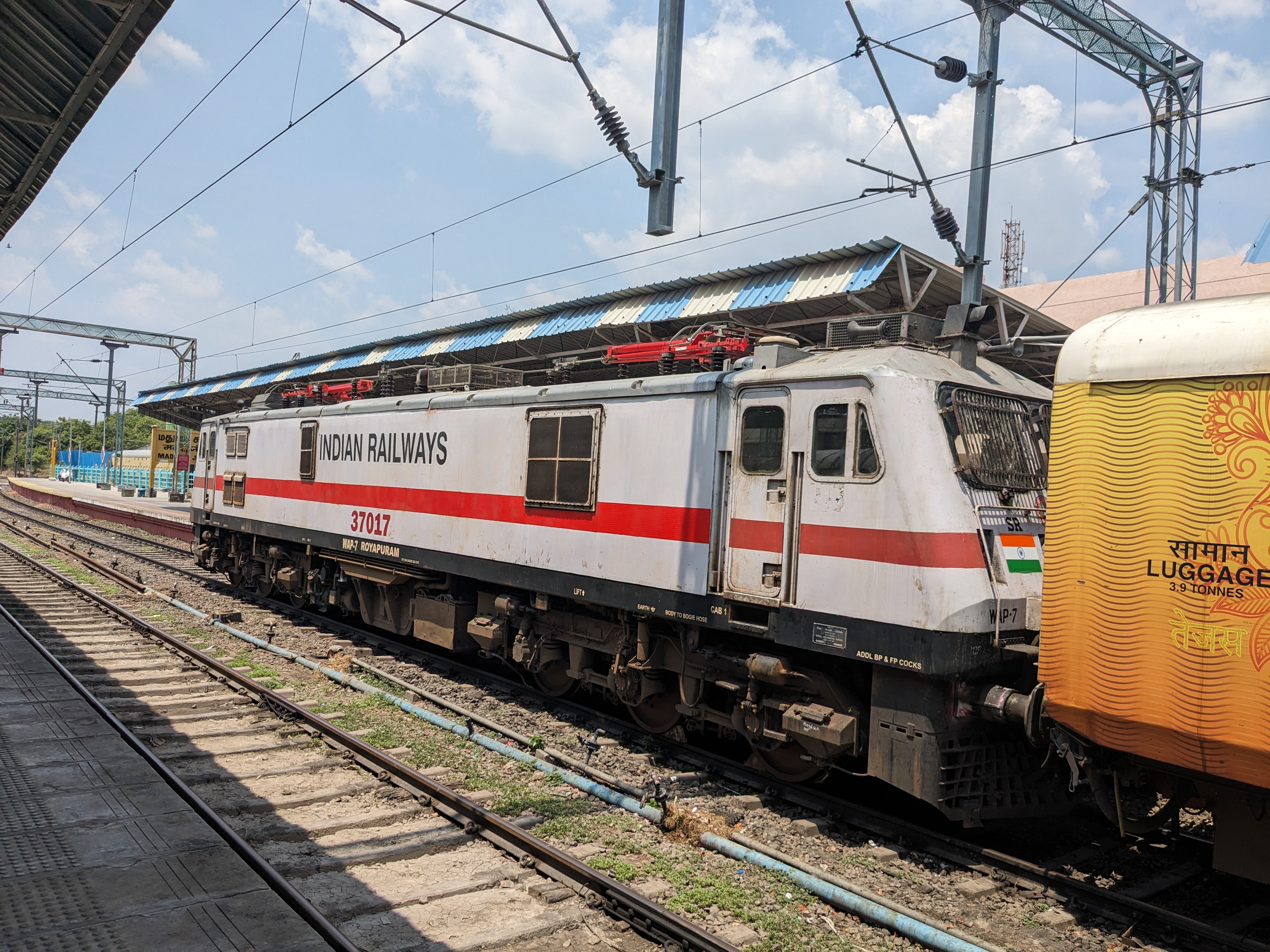 12411 Chandigarh - Amritsar Intercity Express photo 3
