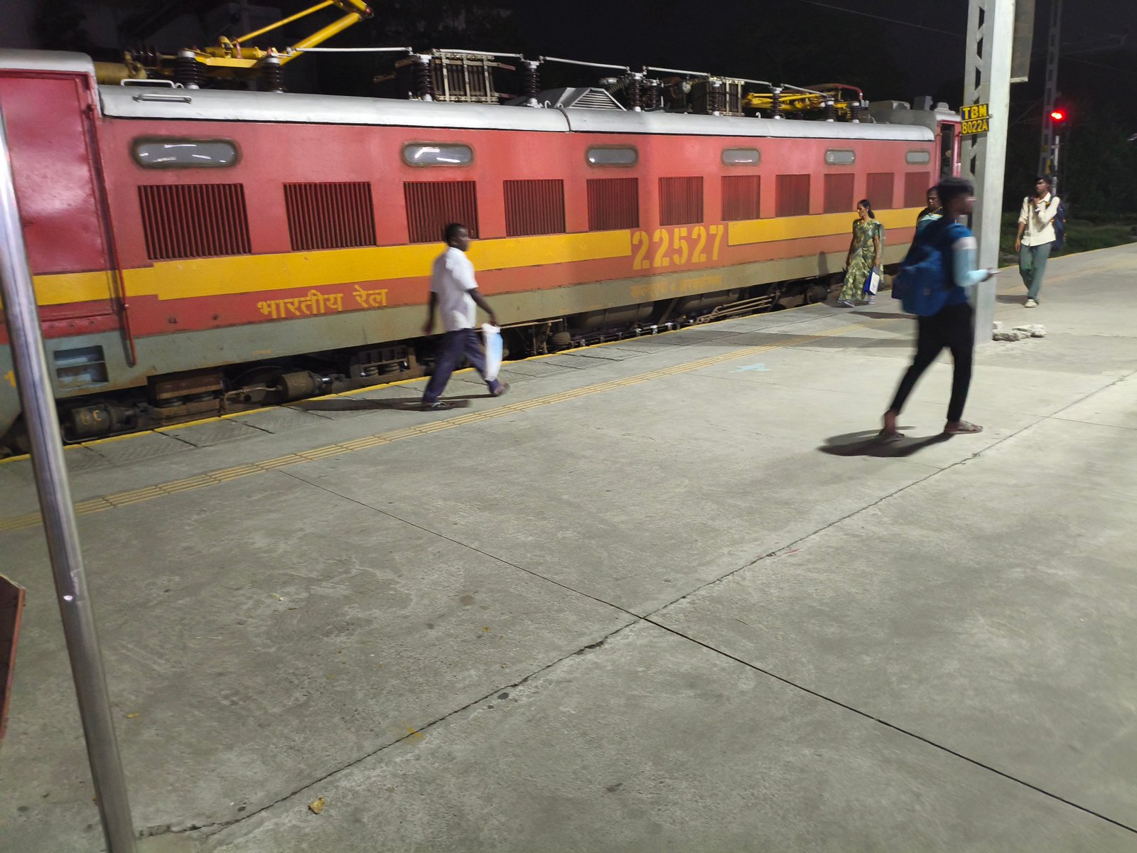 66593 Kolar - Bangarapet MEMU photo 2
