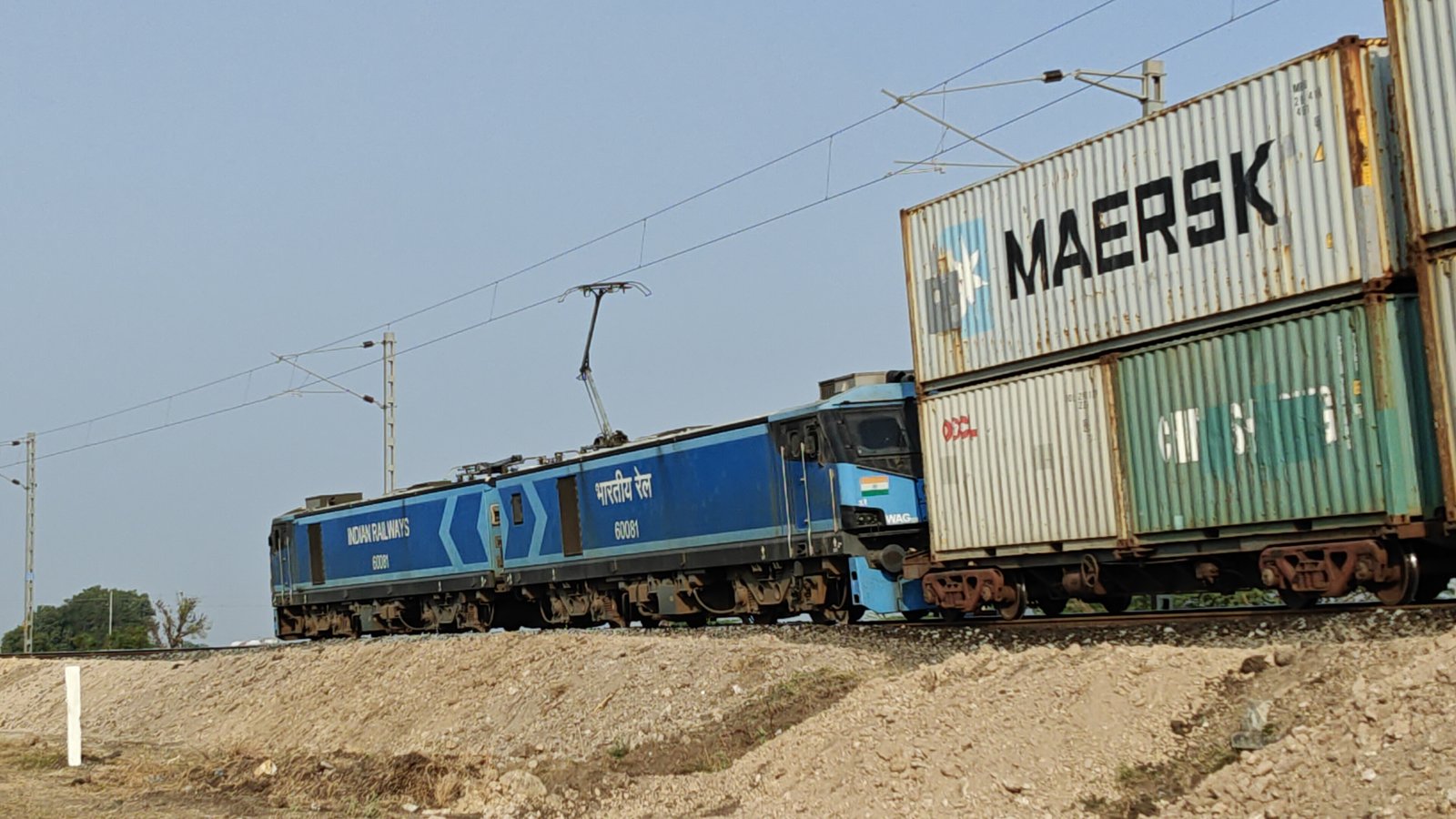 26401 Jammu Tawi - Srinagar Vande Bharat Express photo 2
