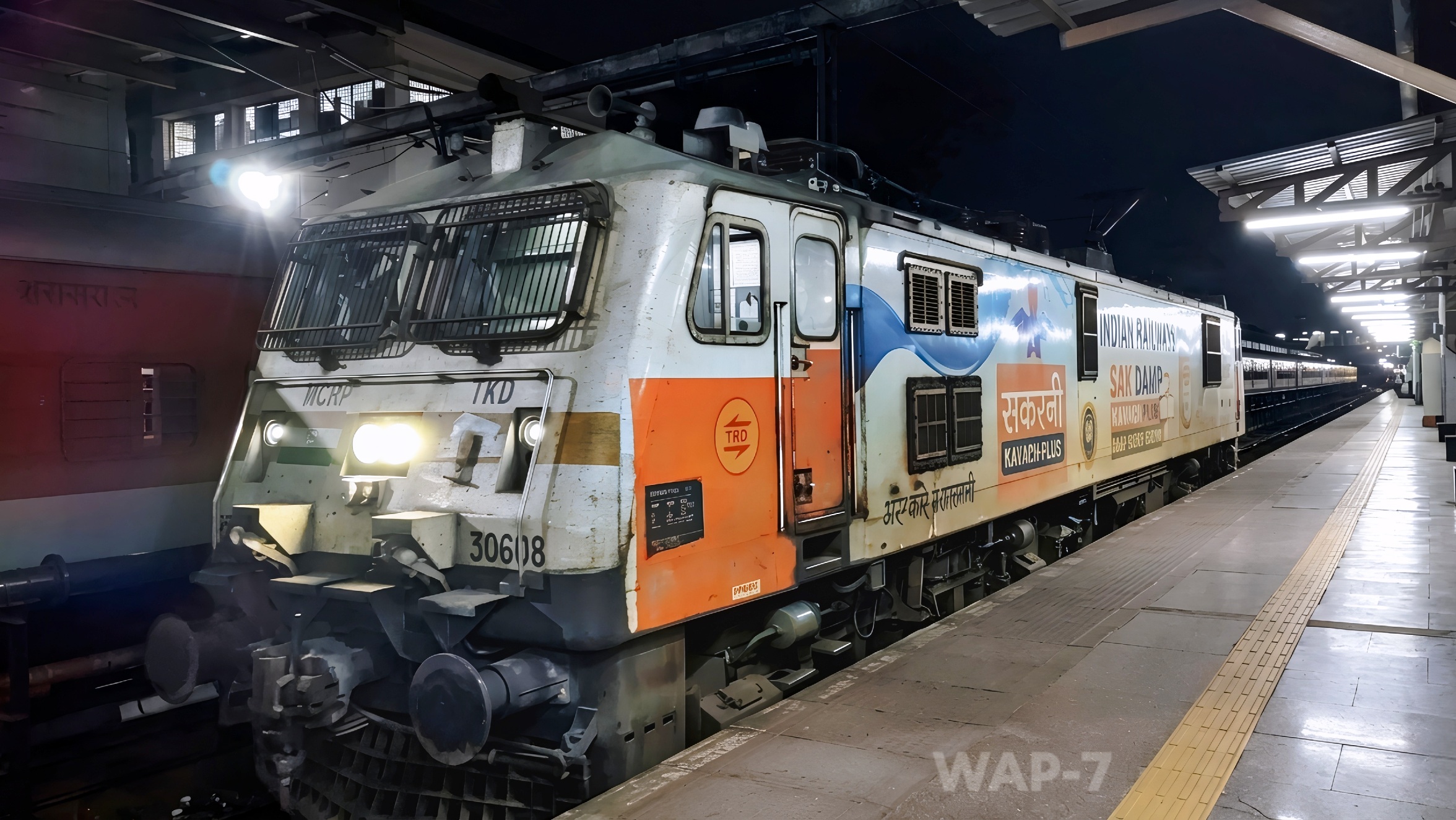 68731 Korba - Bilaspur MEMU photo 4