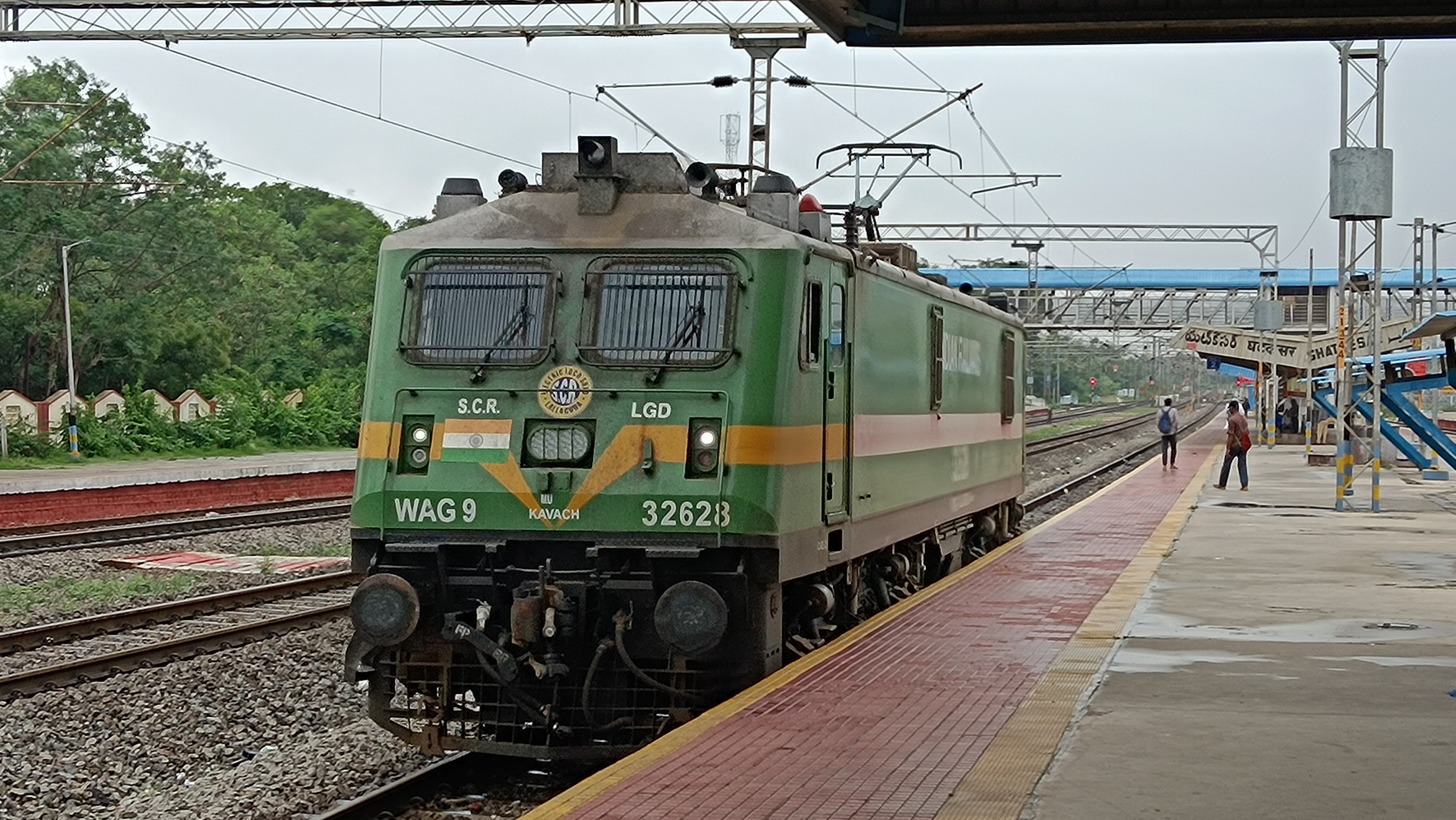 13135 Kolkata - Jaynagar Weekly Express photo 7