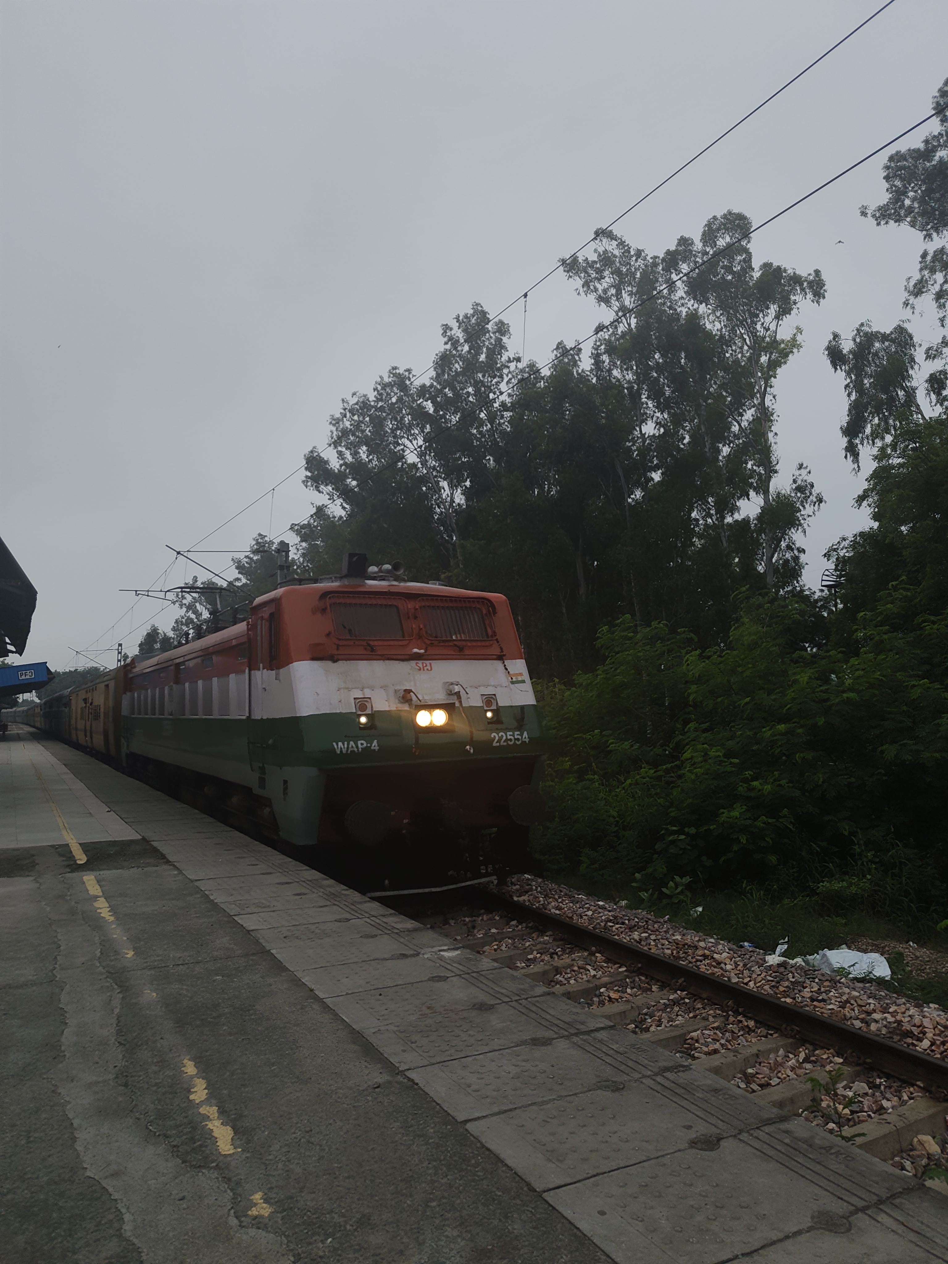 38716 Kharagpur - Howrah Local photo 7