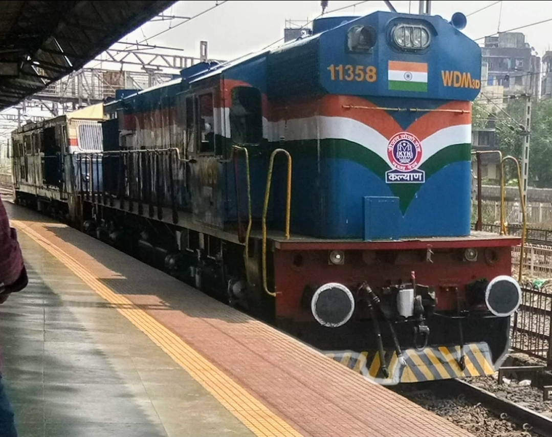 38409 Howrah - Panskura Local photo 2
