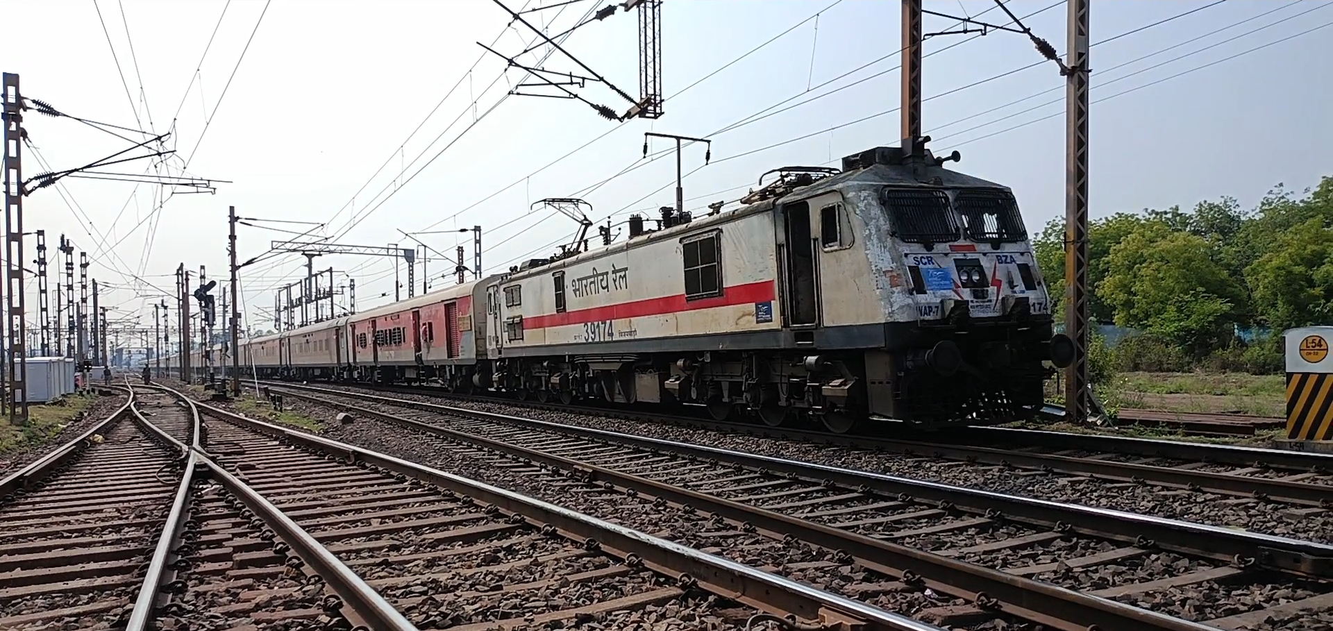 38827 Howrah - Midnapore Galloping Local photo 7