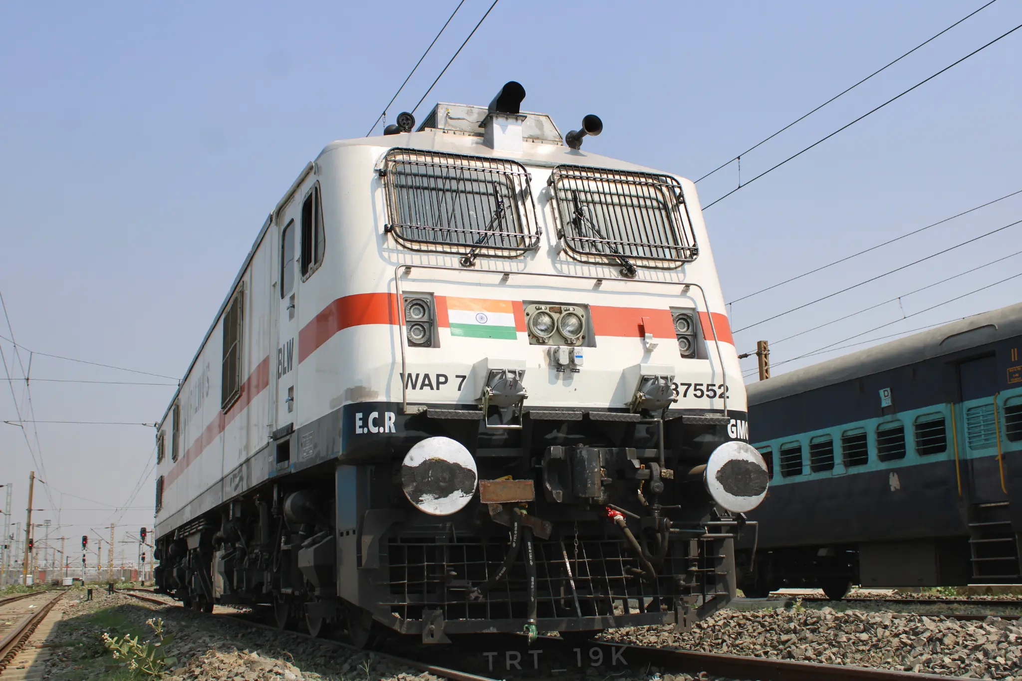 19811 Kota - Etawah Express photo 5