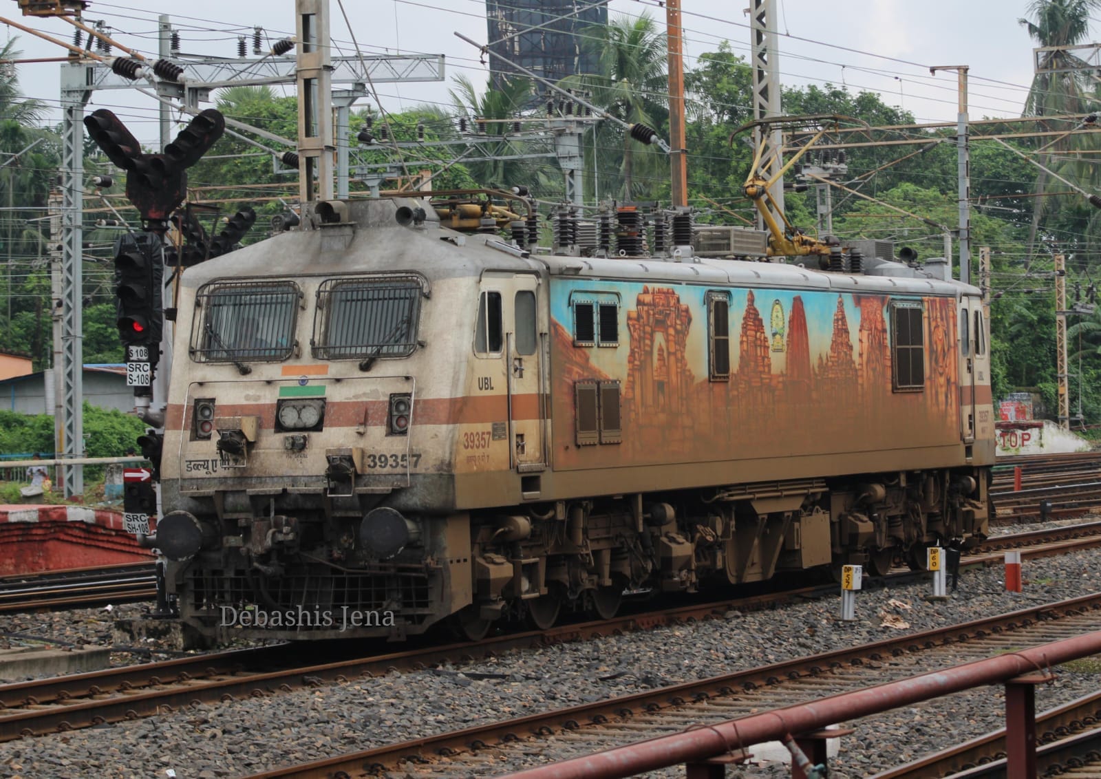 99803 Lonavala - Shivajinagar Local photo 1