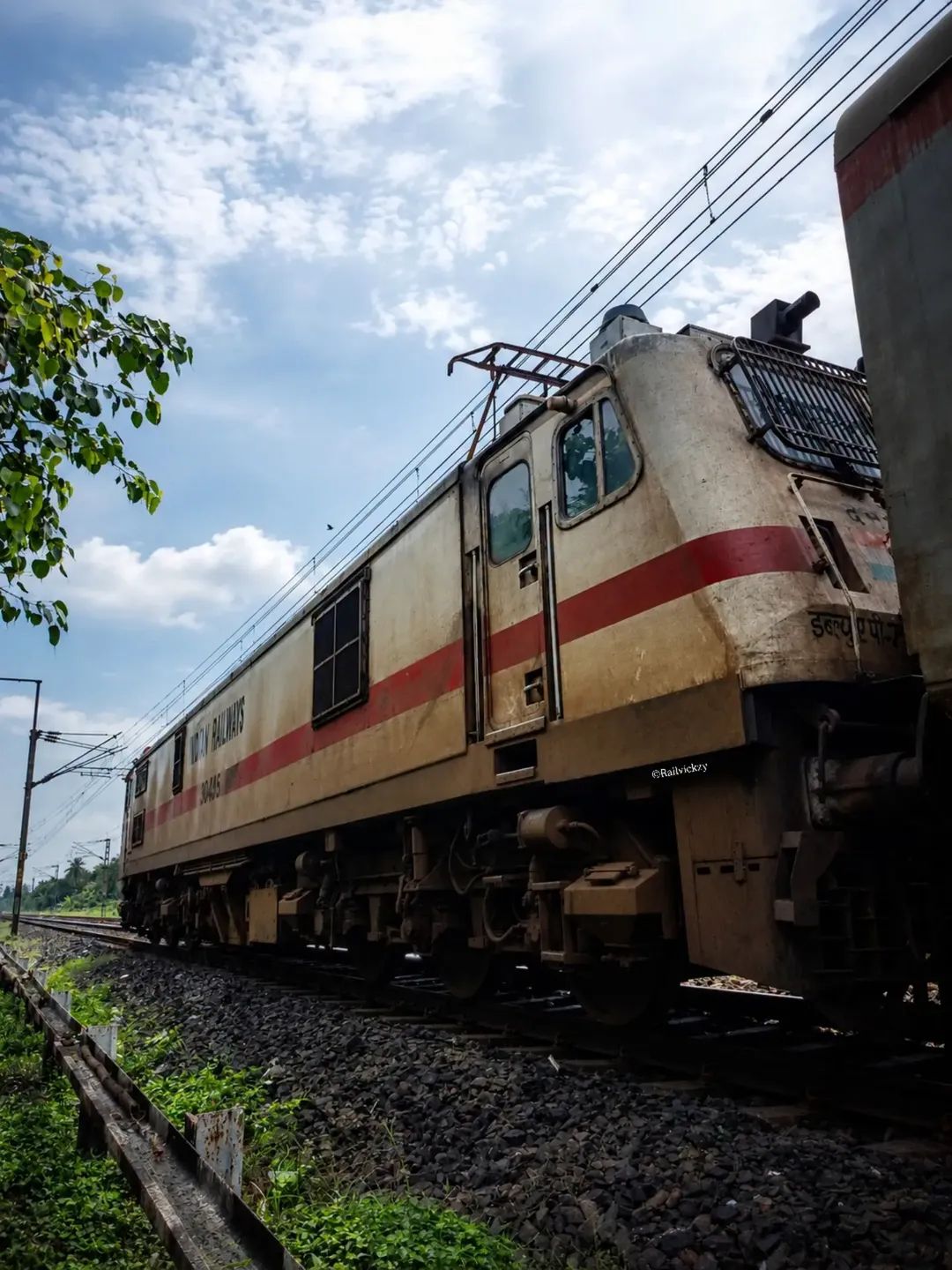 93201 Virar - Dahanu Road Slow Local photo 4