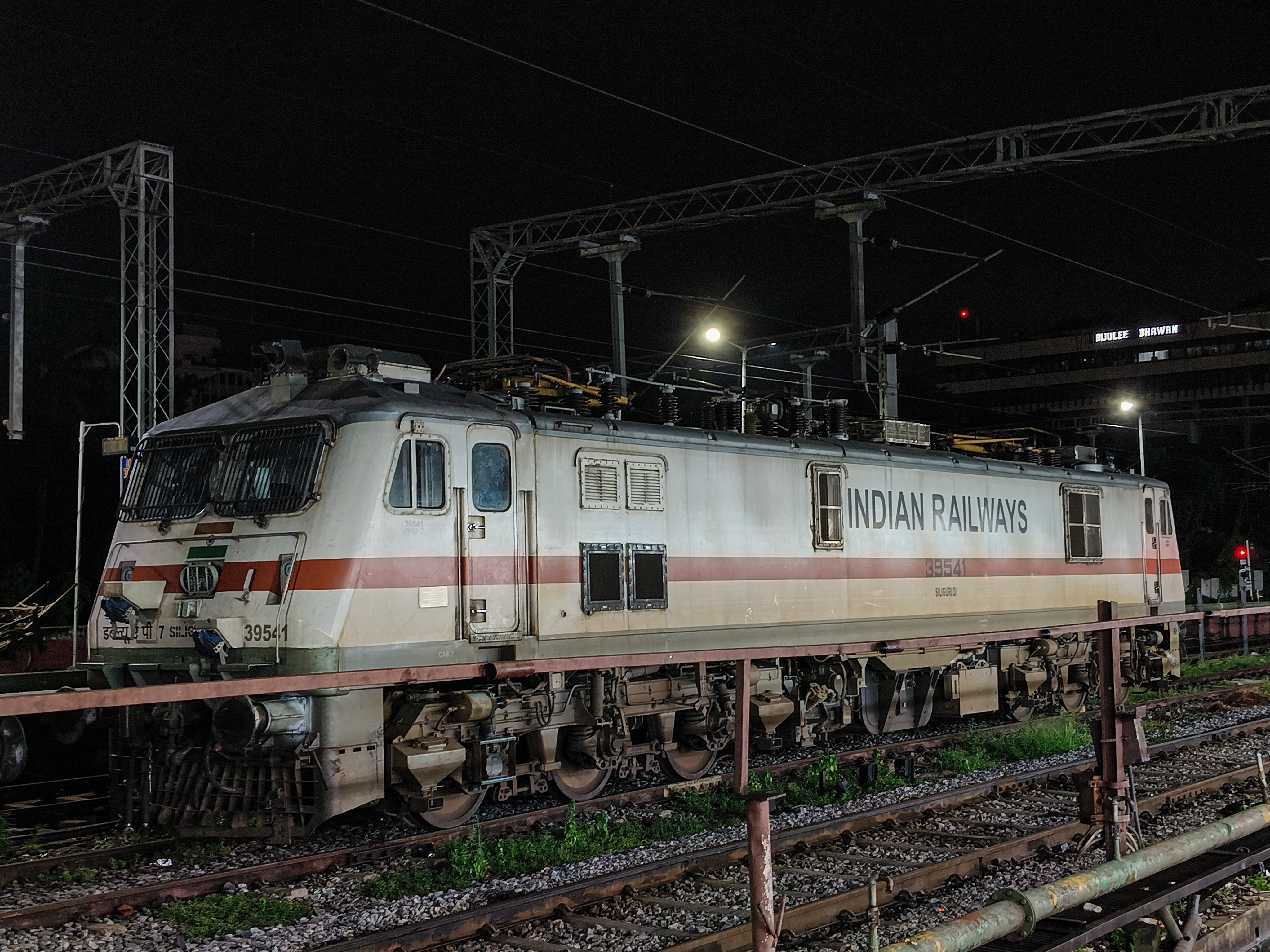 43423 Chennai Central Suburban - Arakkonam EMU photo 5