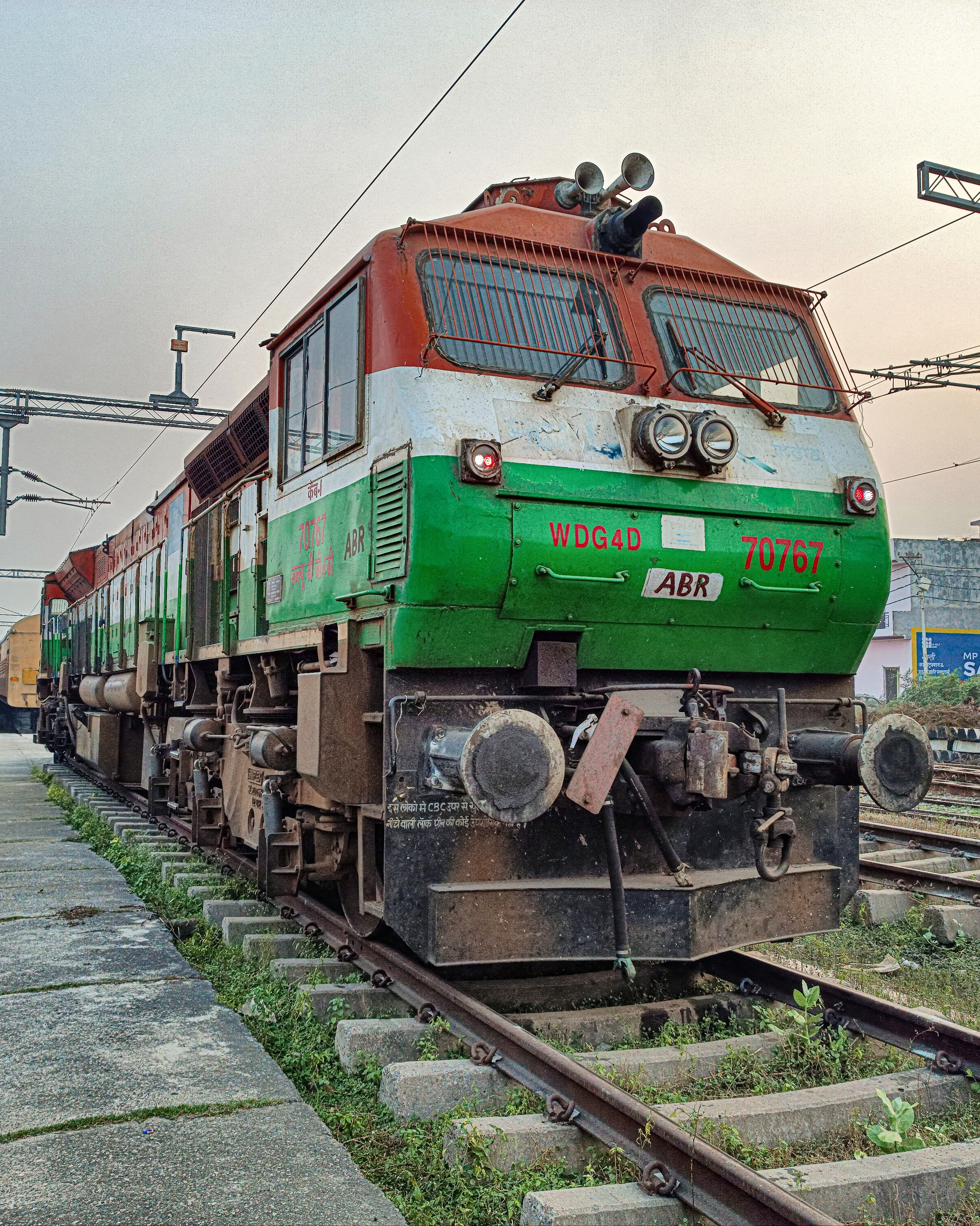 06085 Ernakulam Jn. - Muzaffarpur Special Fare Summer Special photo 3