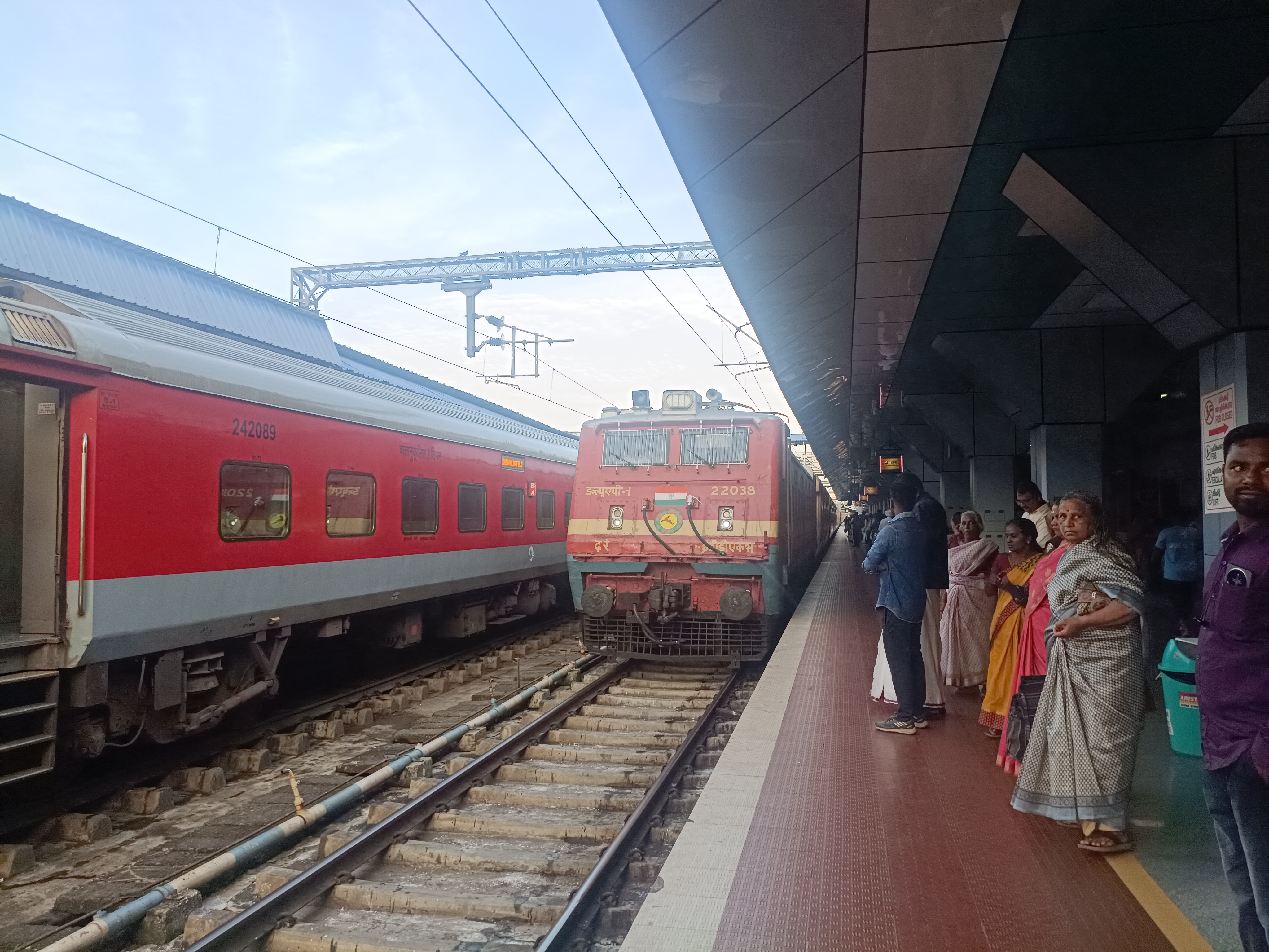 54401 Khurja - Meerut City Passenger photo 4