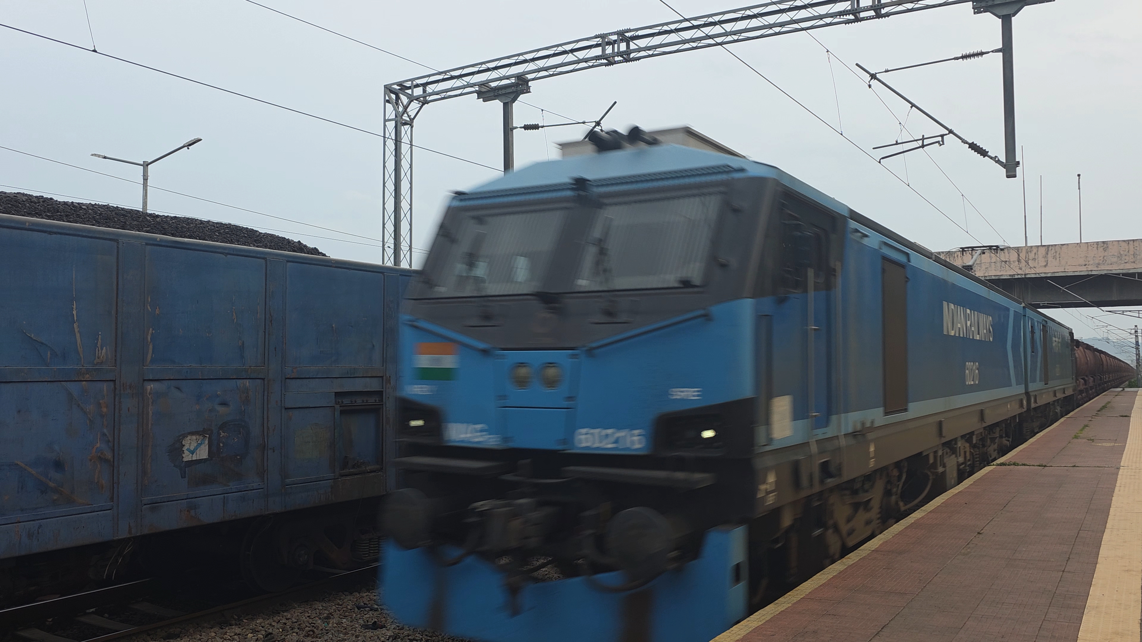 68705 Raipur - Dongargarh MEMU photo 3