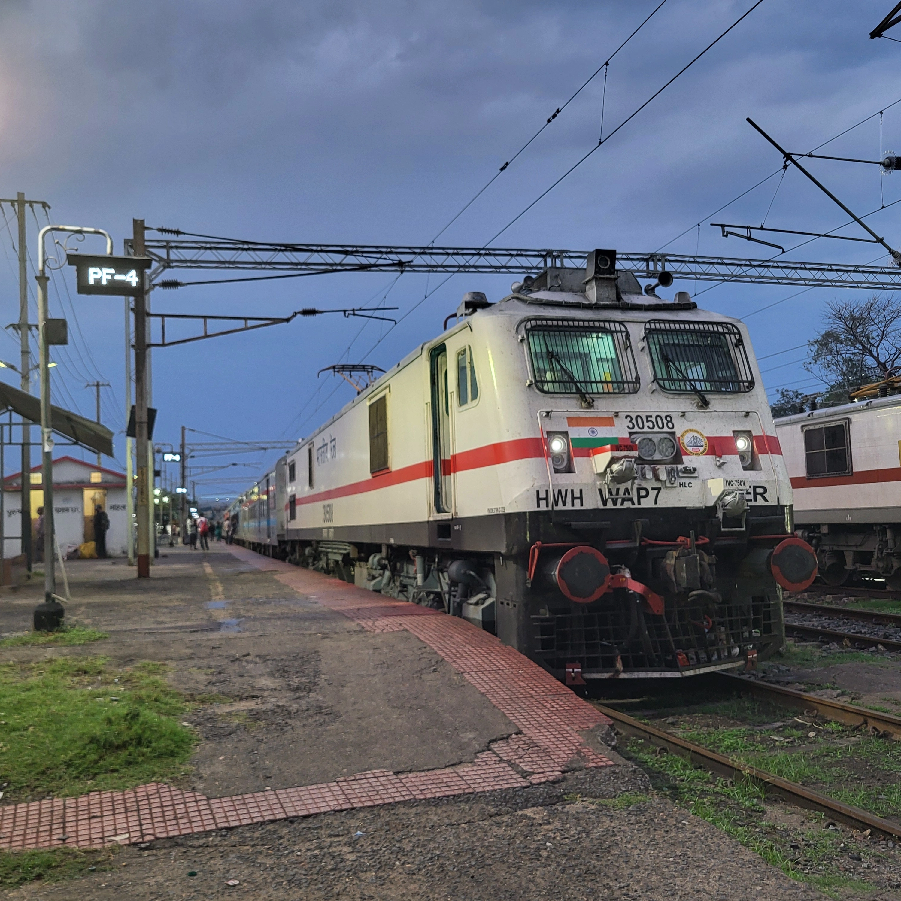 12339 Coalfield Express photo 2