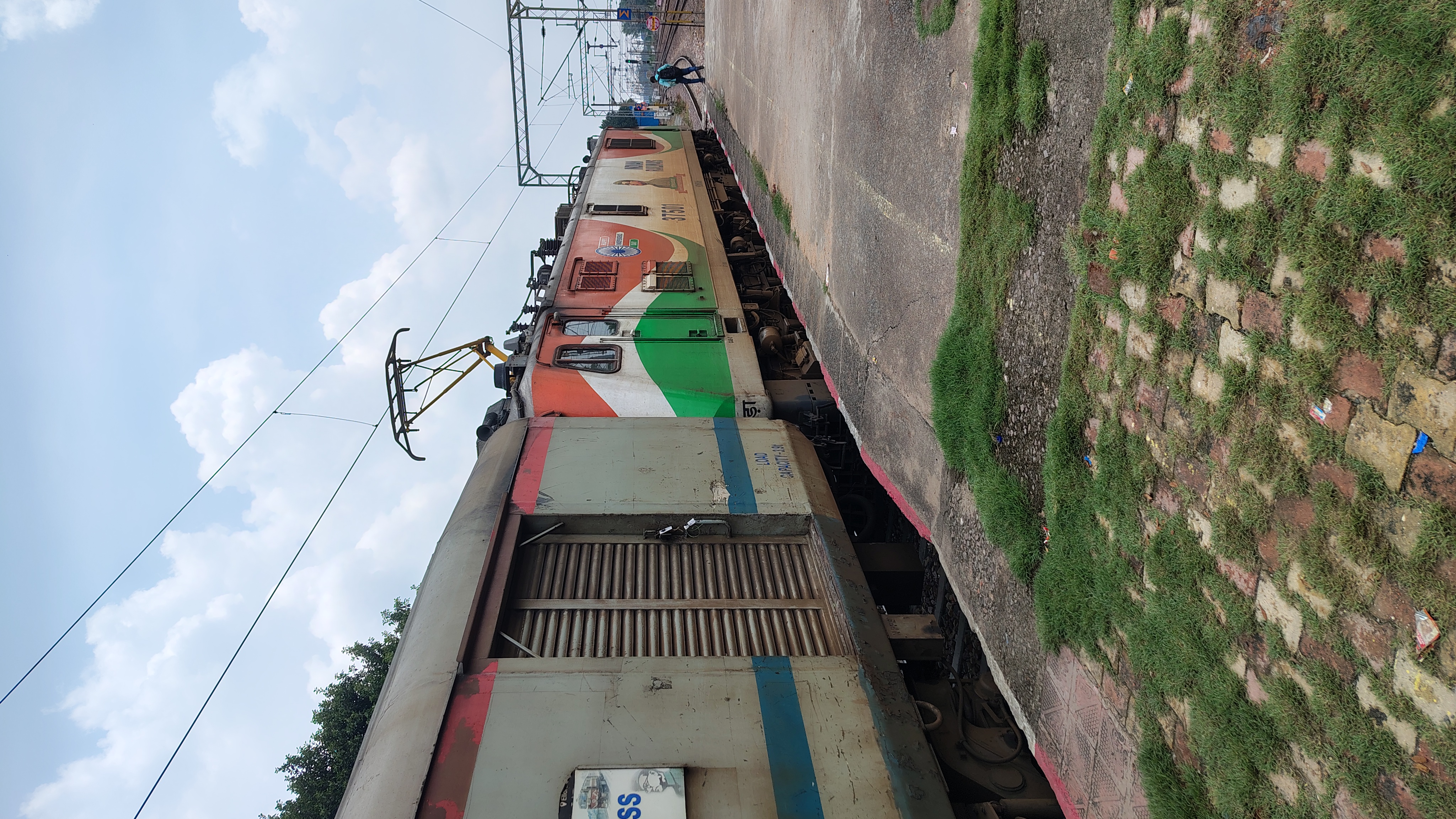 13051 Netaji Express photo 1