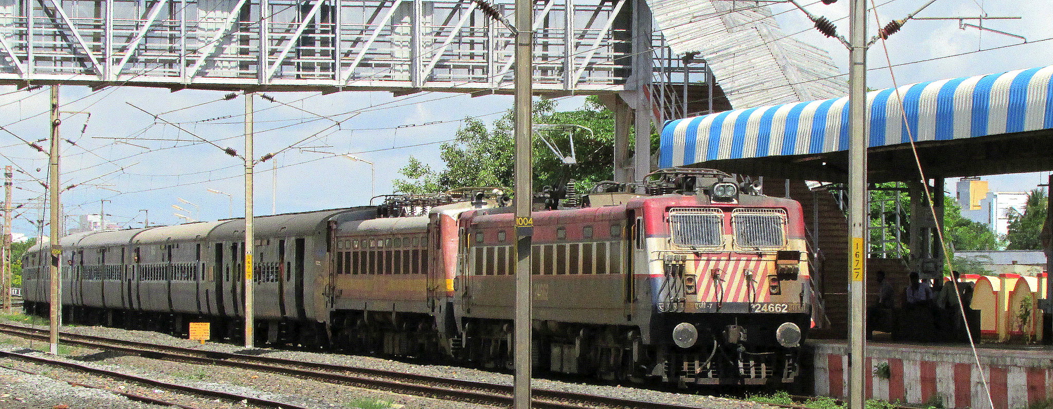 63201 Barauni - Samastipur MEMU photo 1