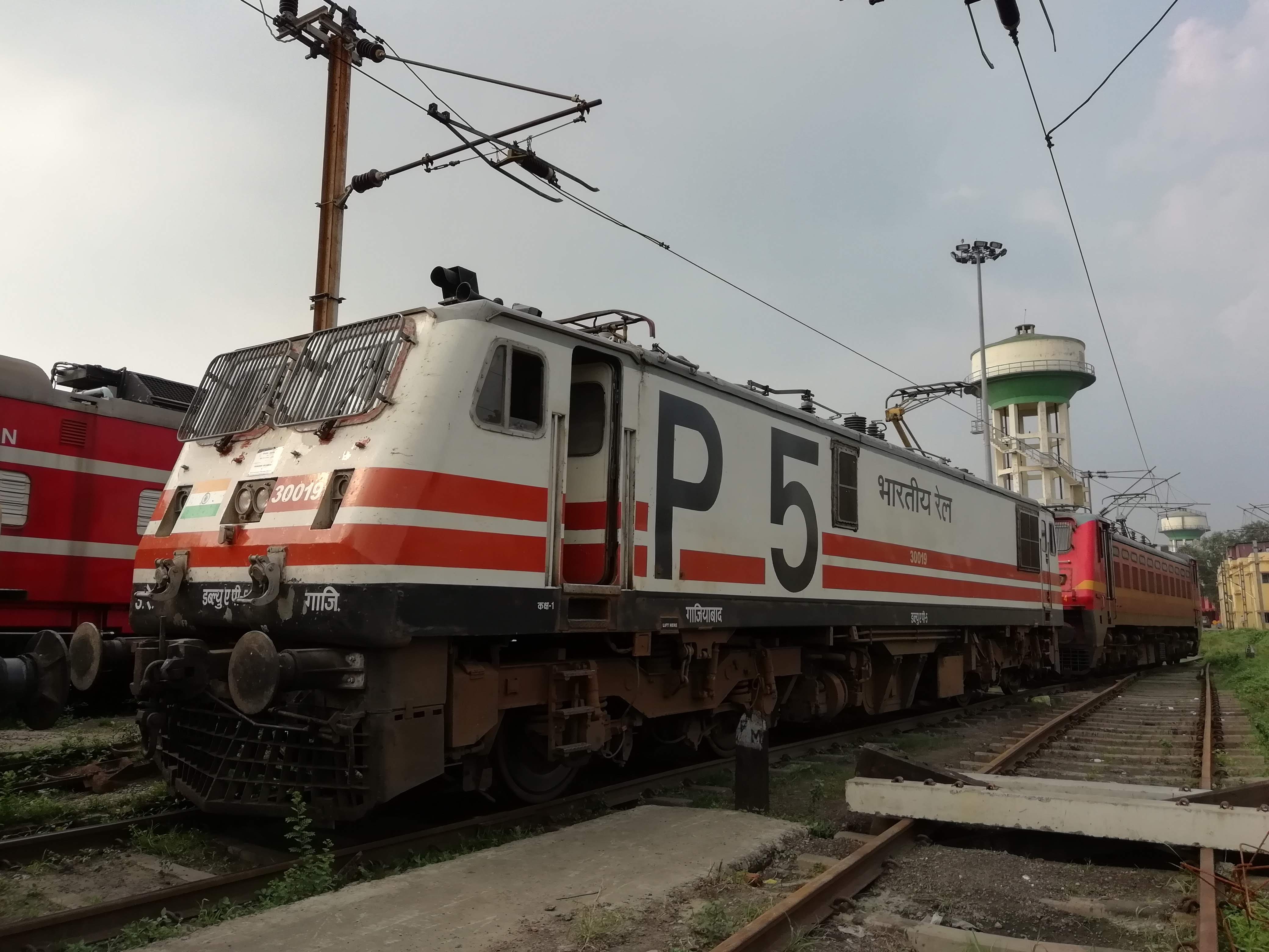 31925 Sealdah - Gede Local photo 1