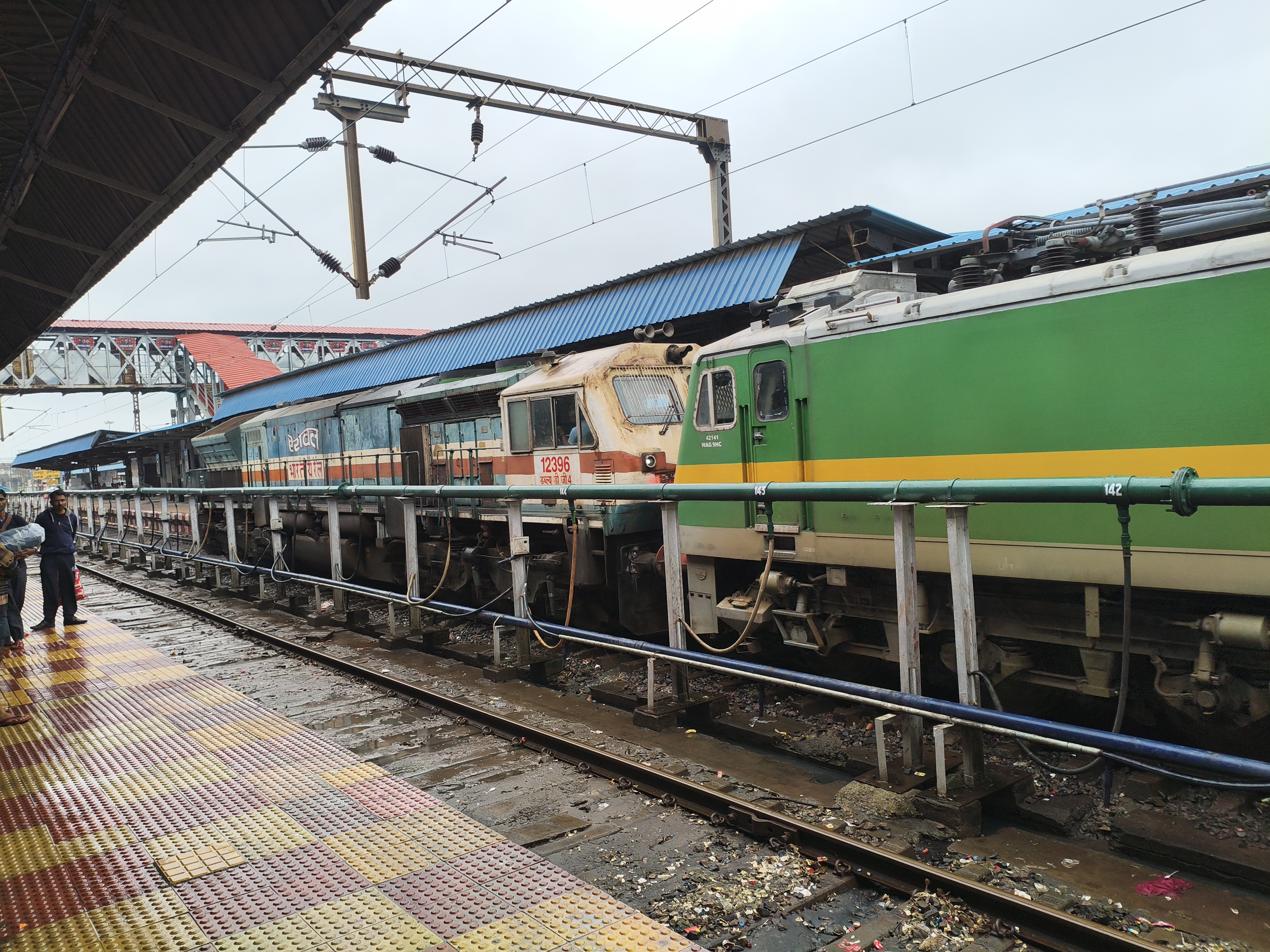 22145 Bhopal - Rewa SF Express photo 6
