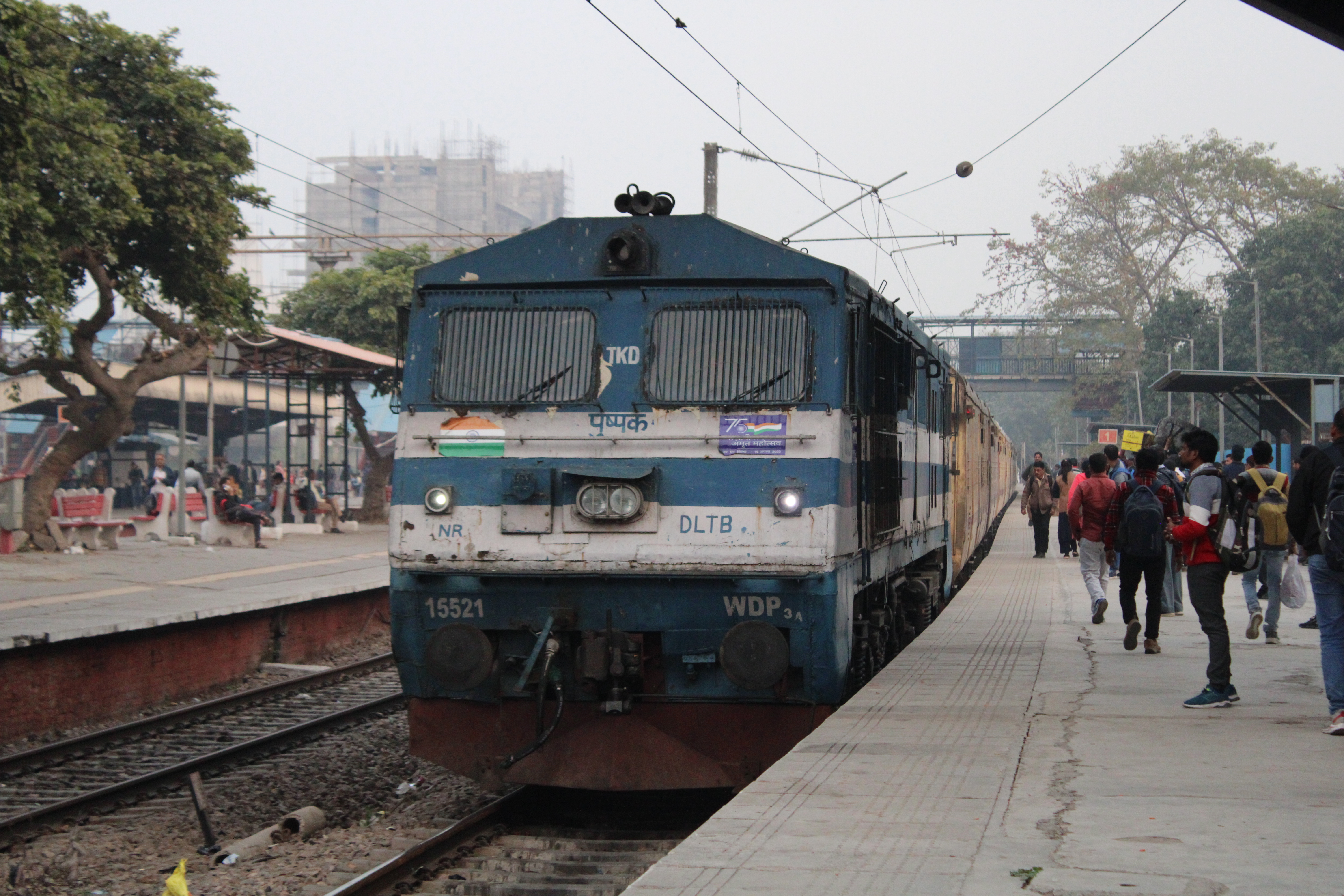 61135 Chalisgaon - Dhule MEMU photo 4