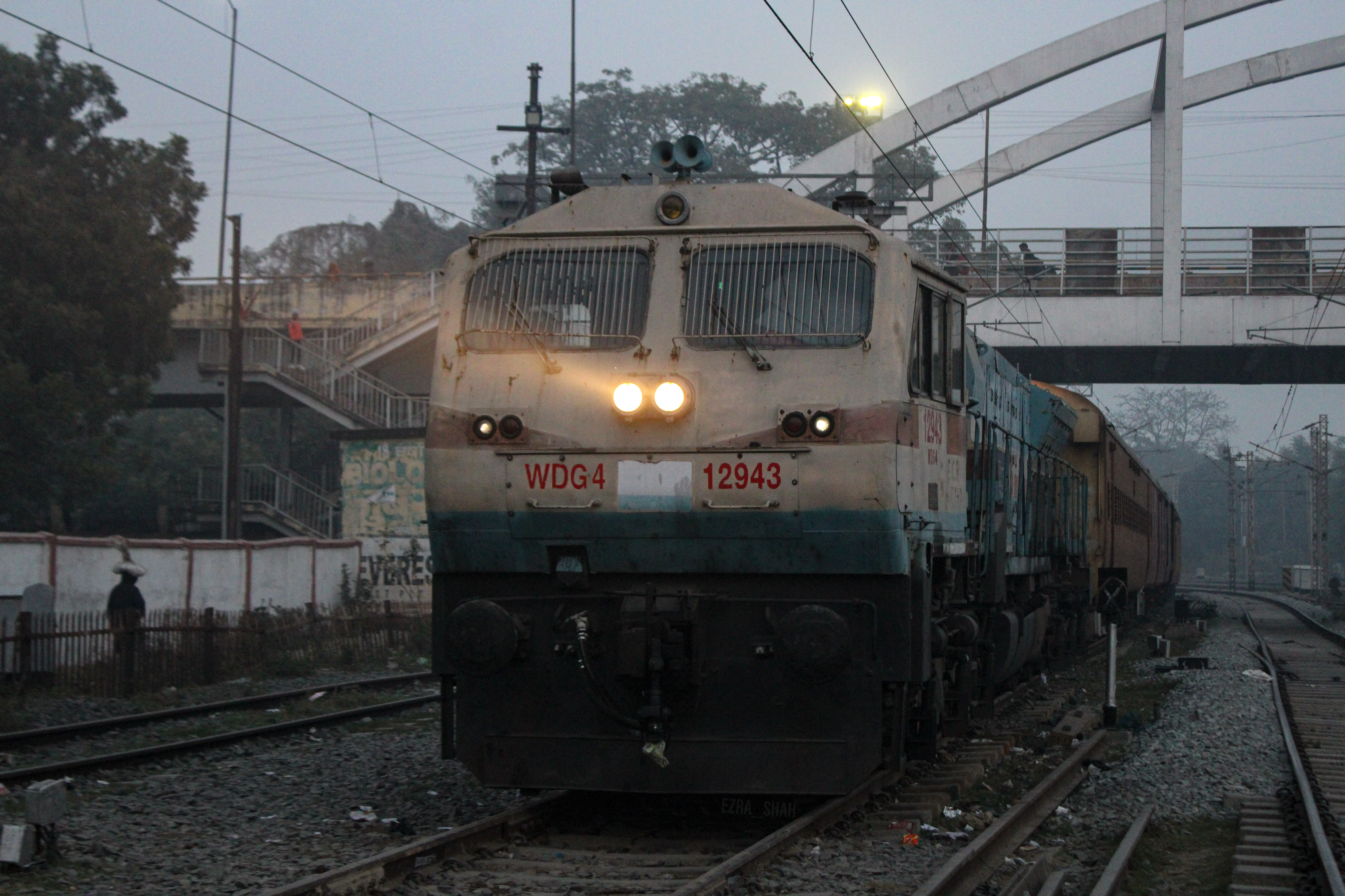 63405 Rampurhat - Sahibganj MEMU photo 6
