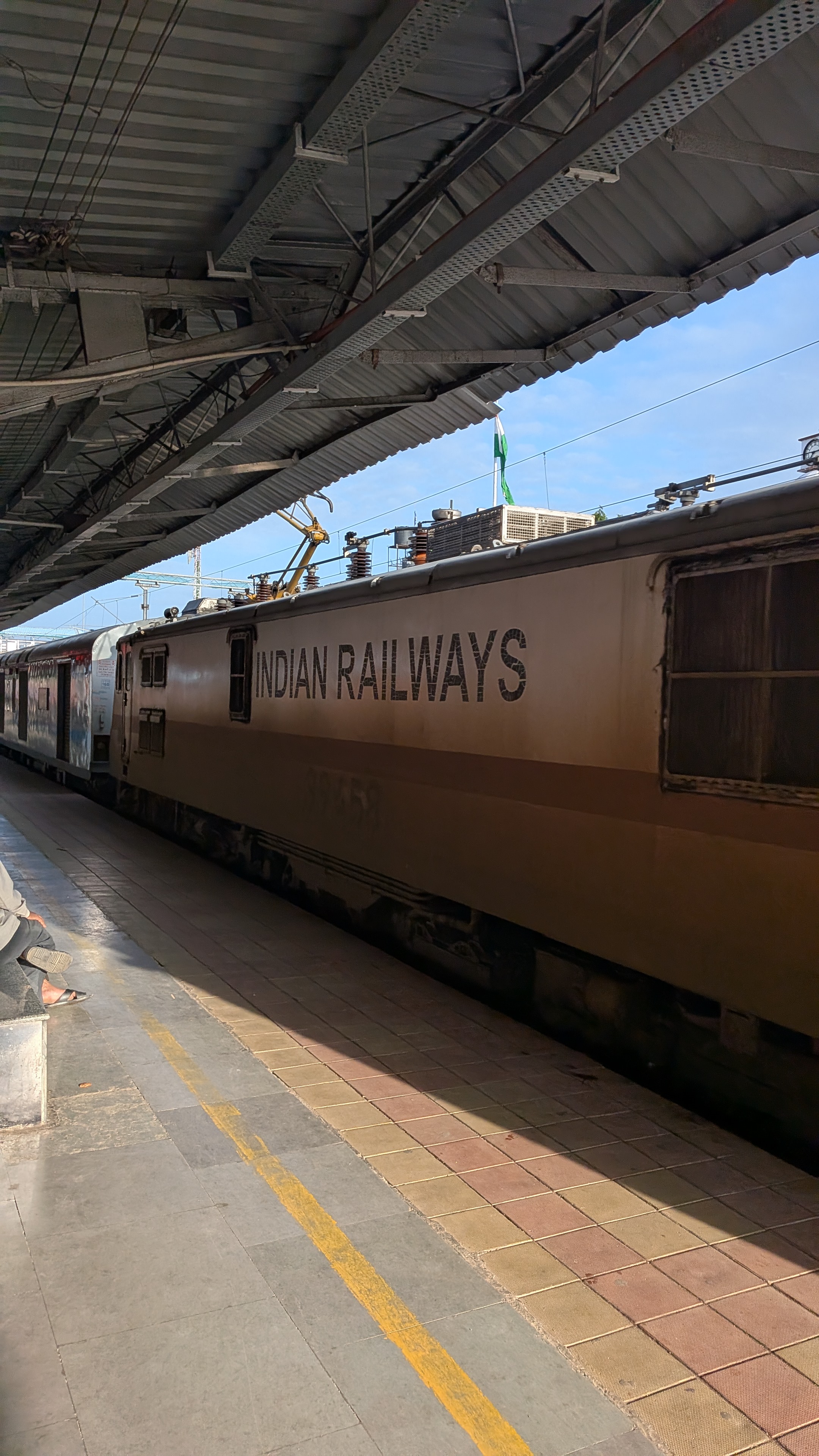 12219 Mumbai LTT - Secunderabad AC Duronto Express photo 3