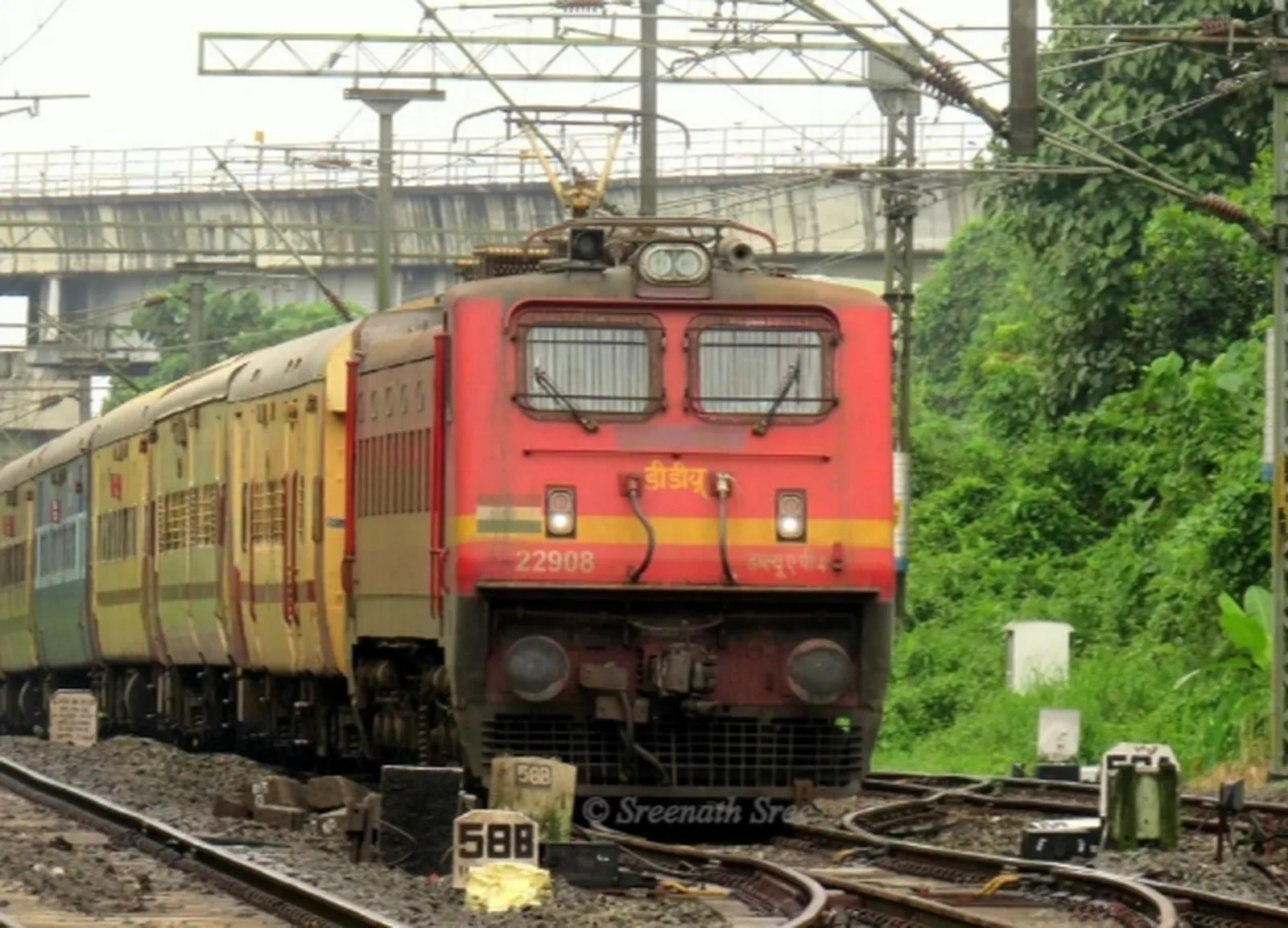 पोरबंदर की तीनों ट्रेनों का होगा कायाकल्प! अब मिलेगा सुपरफास्ट जैसा सफर